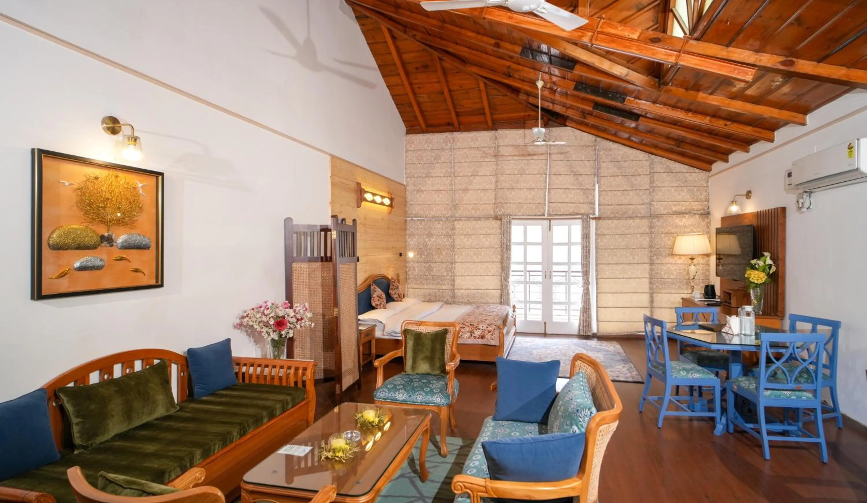  Lake Facing AC Suite on First Floor in Neelesh Inn- A Luxury Lake View Hotel- 20 kms from Nainital