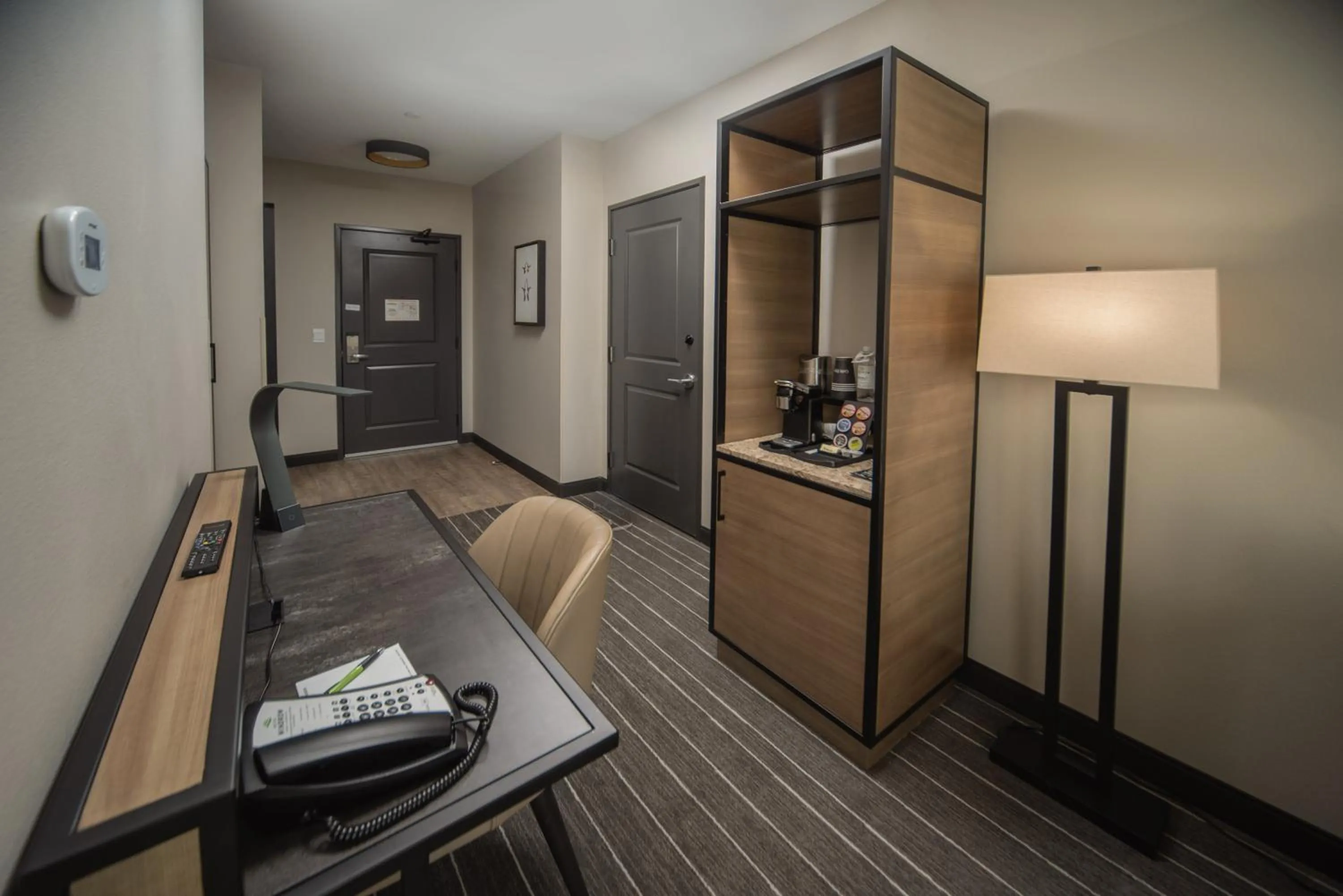 King Suite in Hotel Windrow Downtown Ellensburg