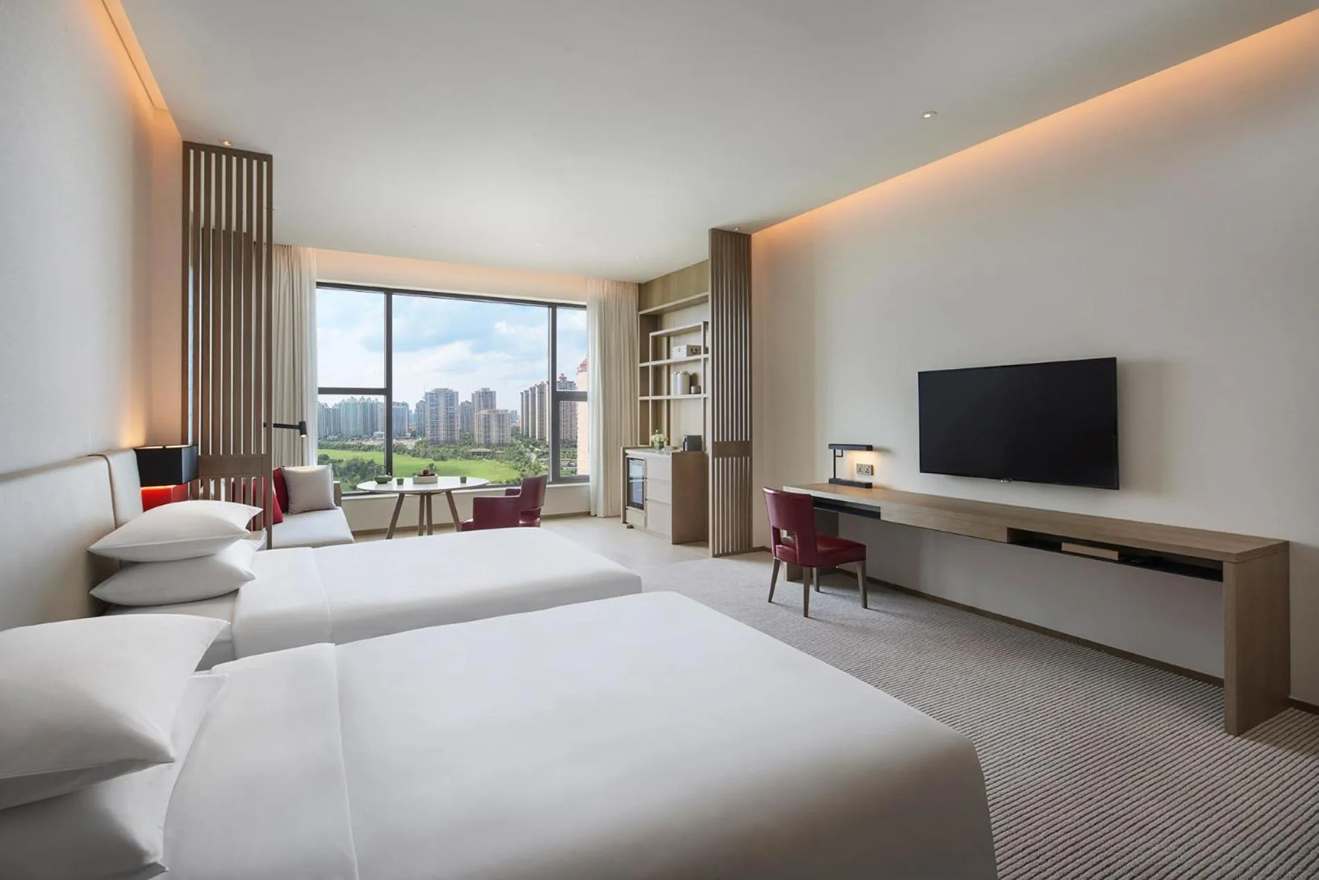 Twin Suite with Two Twin Beds and City View in Hyatt Regency Zhuzhou