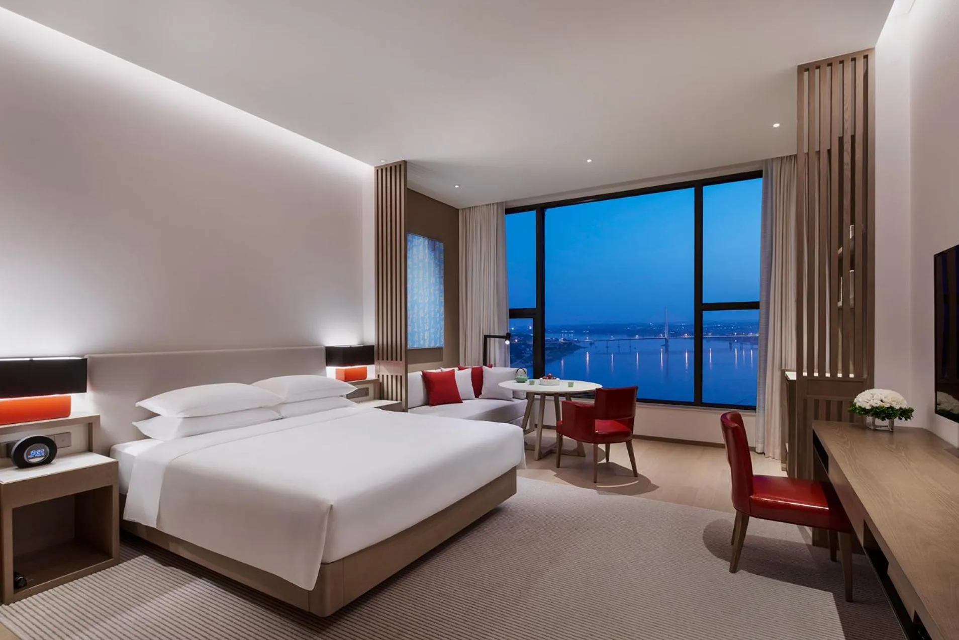 King Room with River View - Club Access in Hyatt Regency Zhuzhou