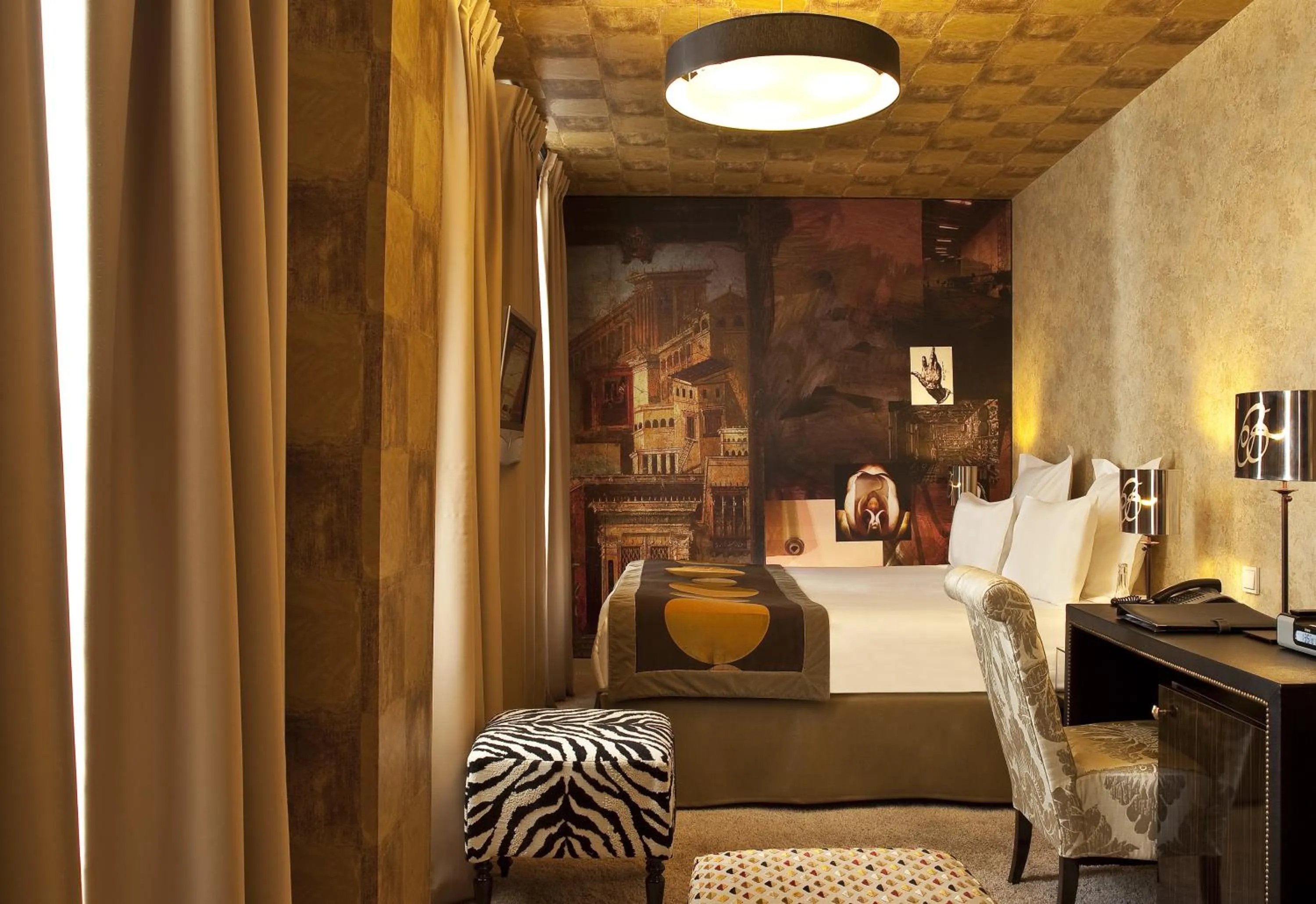 Privilege Double or Twin Room in Hôtel Le Bellechasse Saint-Germain