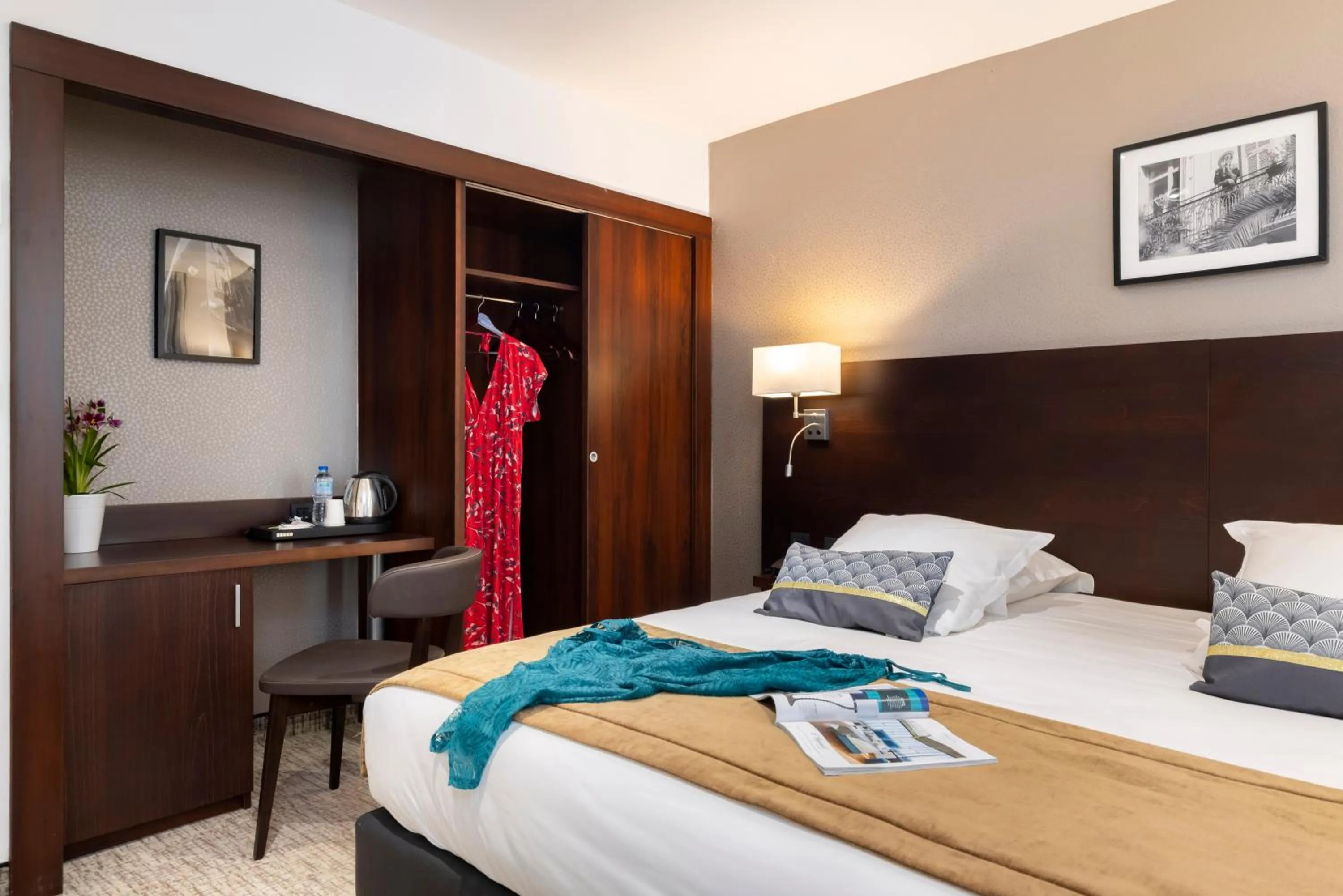 Deluxe Double Room in Hôtel Locarno Nice