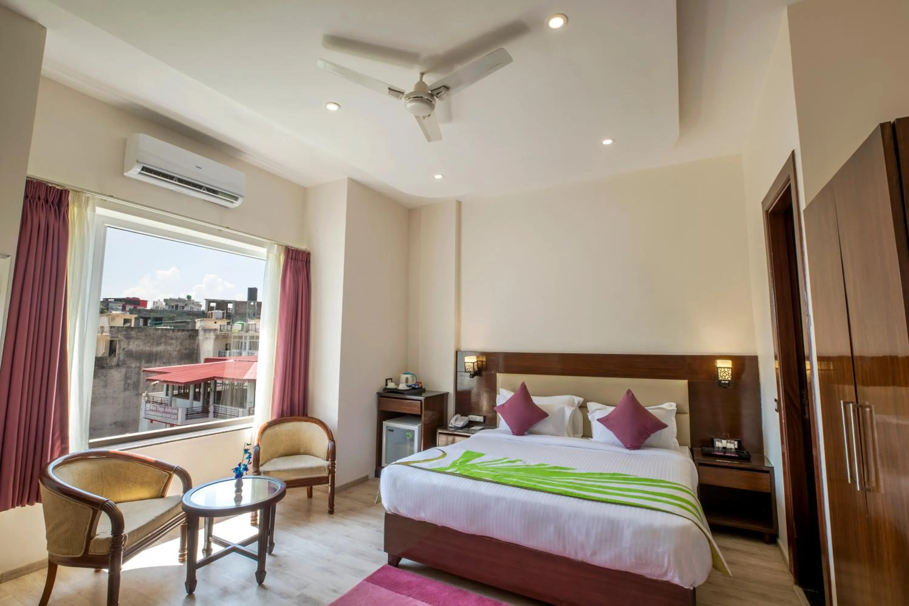 Deluxe Double Room in Regenta Inn On The Ganges Rishikesh