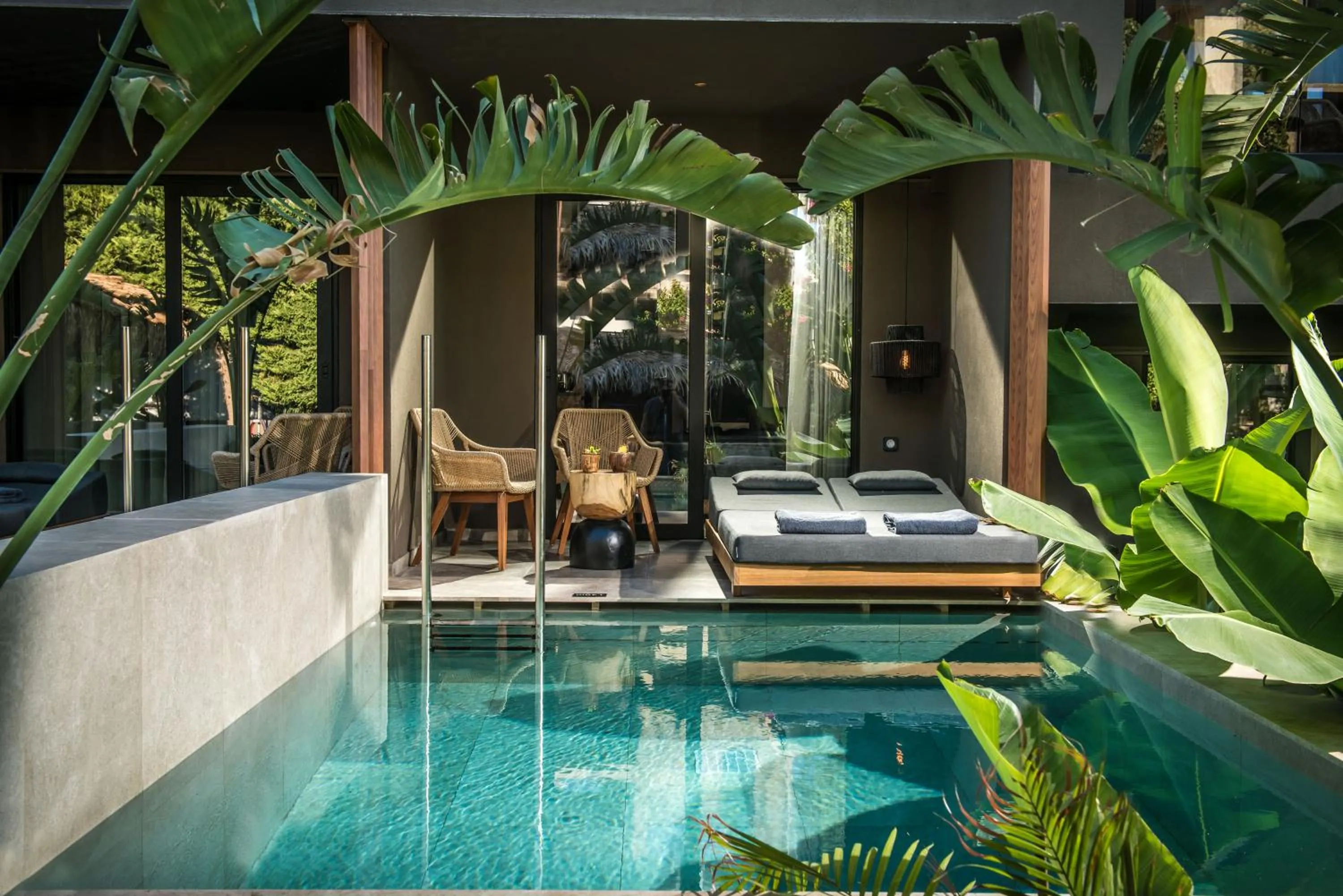 Majestic Suite with Thermal Private Pool in Alsus Boutique Hotel - Adults Only