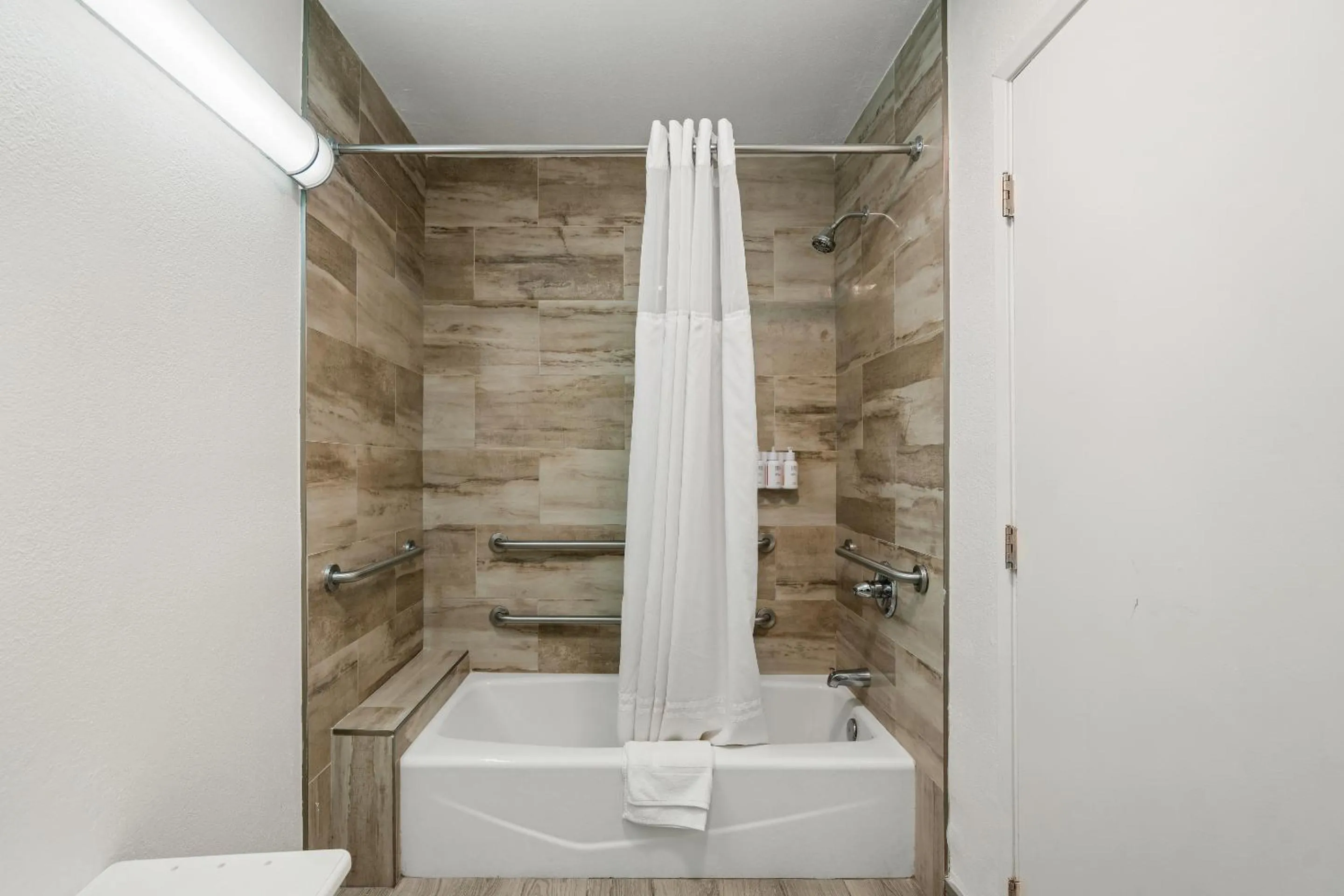 King Room - Non-Smoking in Americas Best Value Inn and Suites -Yucca Valley