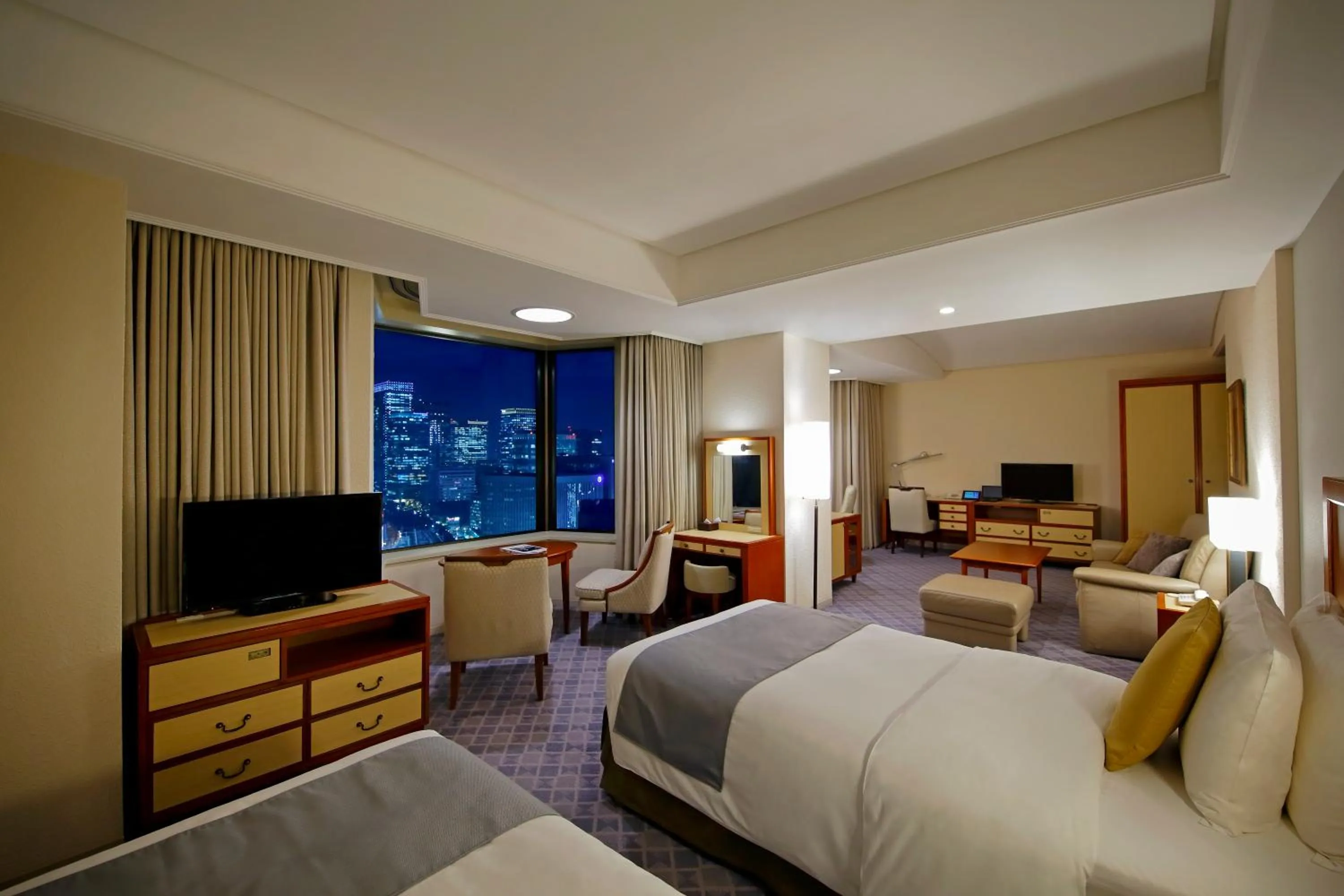 Tower Building - High Floor Premier Twin in Imperial Hotel Tokyo