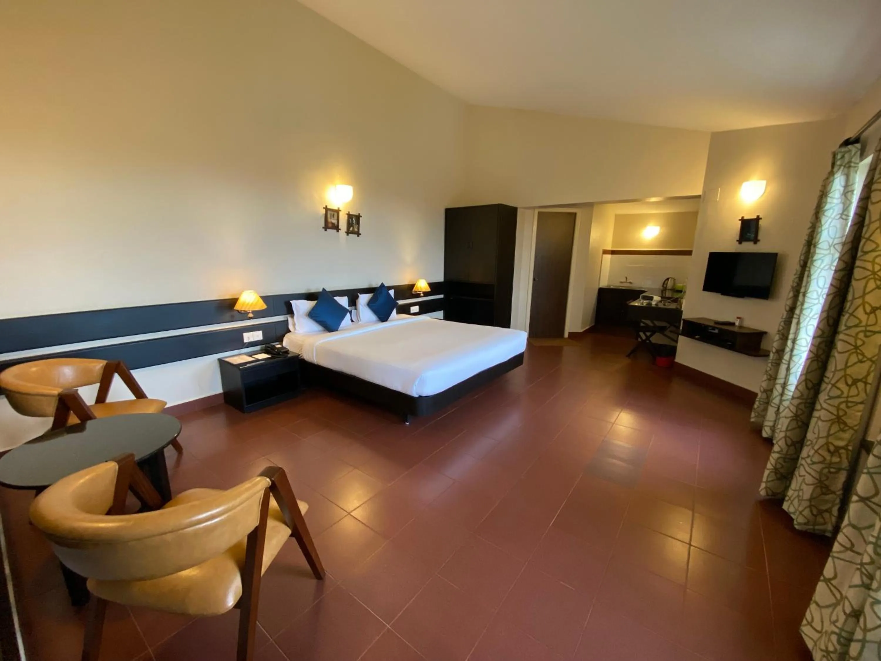 Premium Suite in Mountain Retreat - A Hill Country Resort