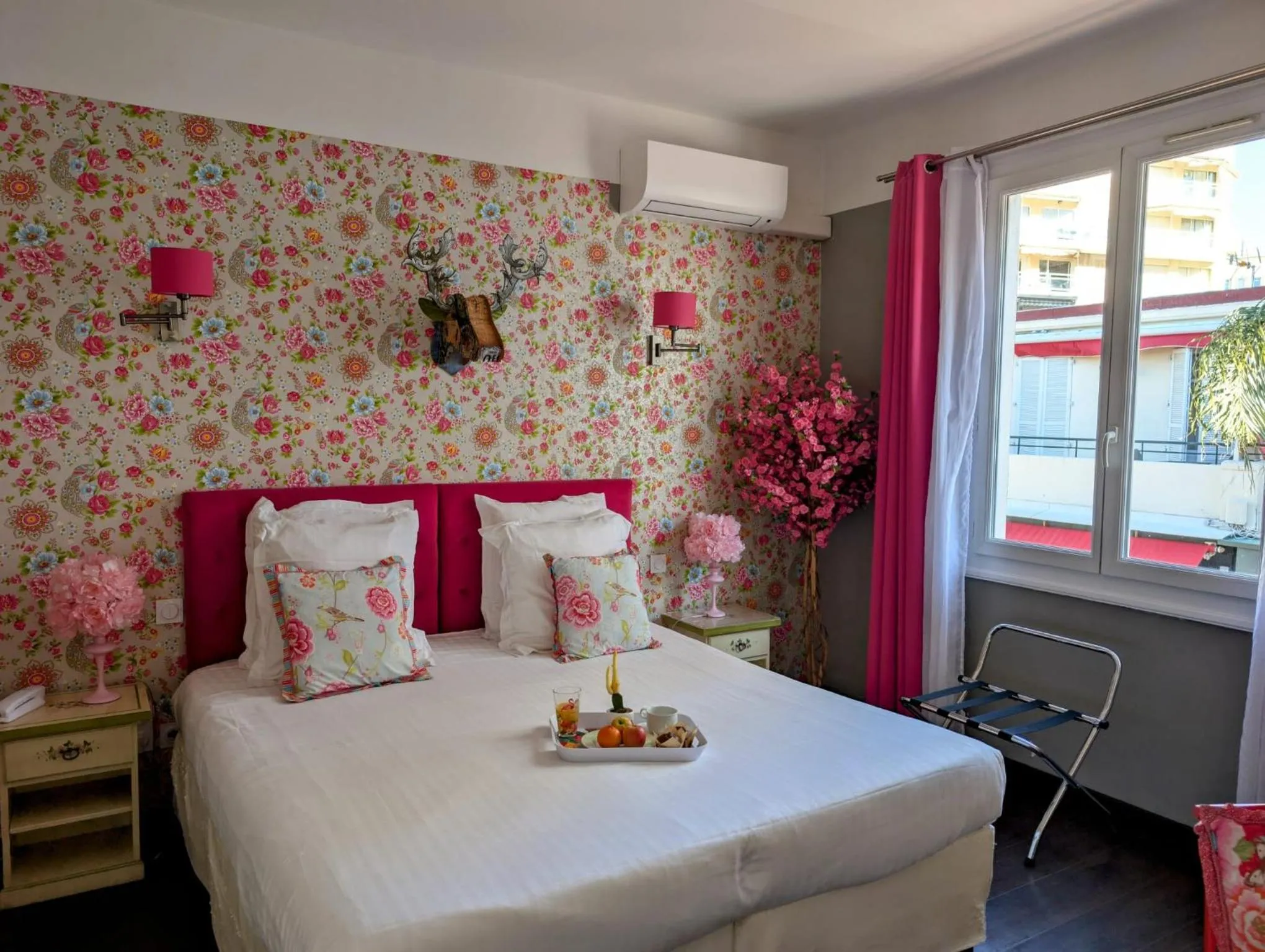 Superior Twin Room in Hôtel Mademoiselle