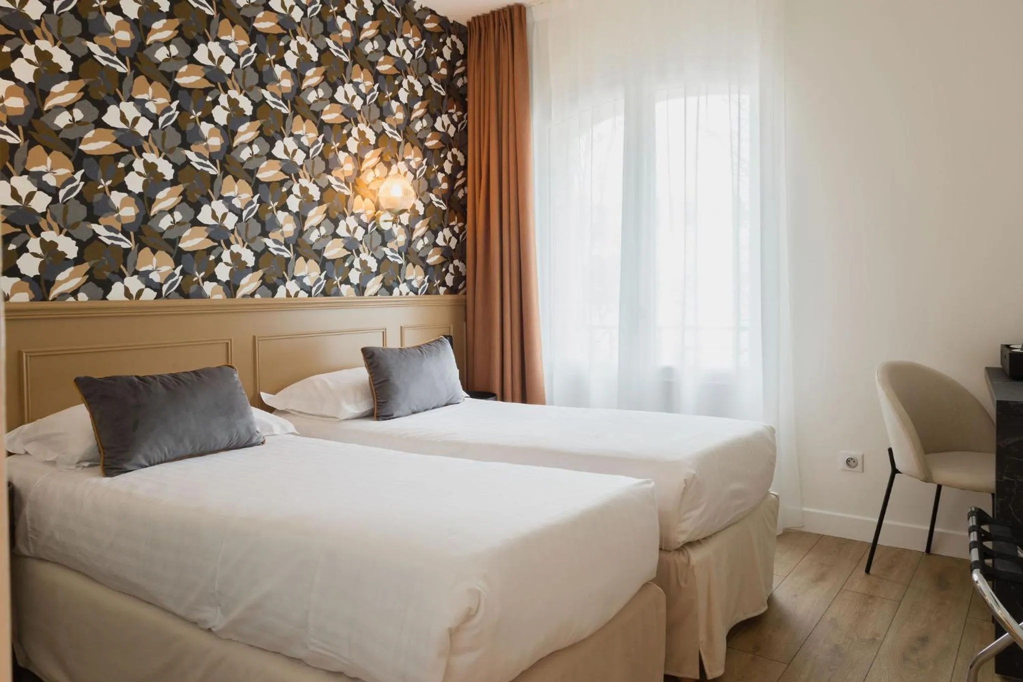 Standard Double Room in Best Western Hôtel De France