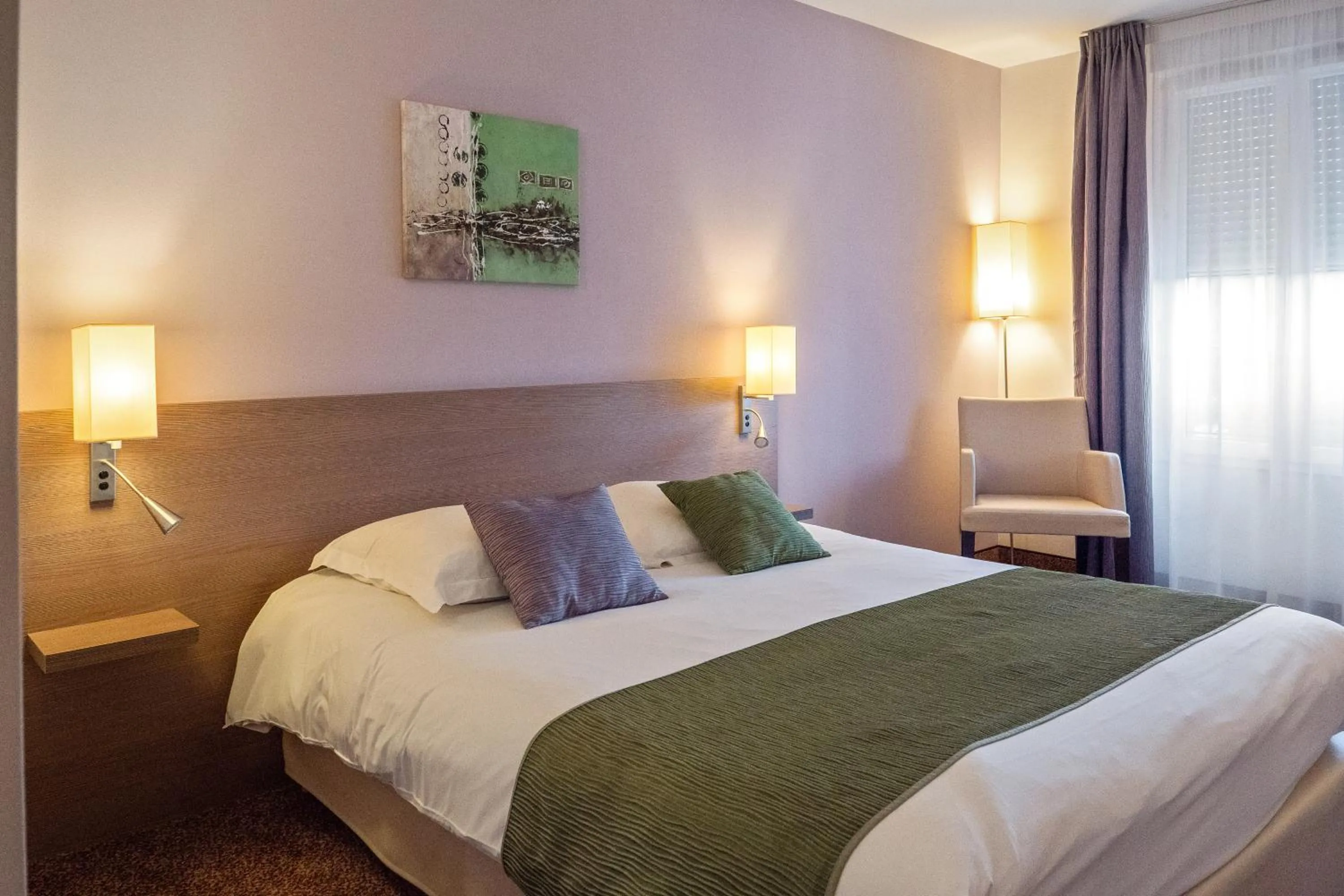 Business Double Room in Brit Hotel Châteaudun