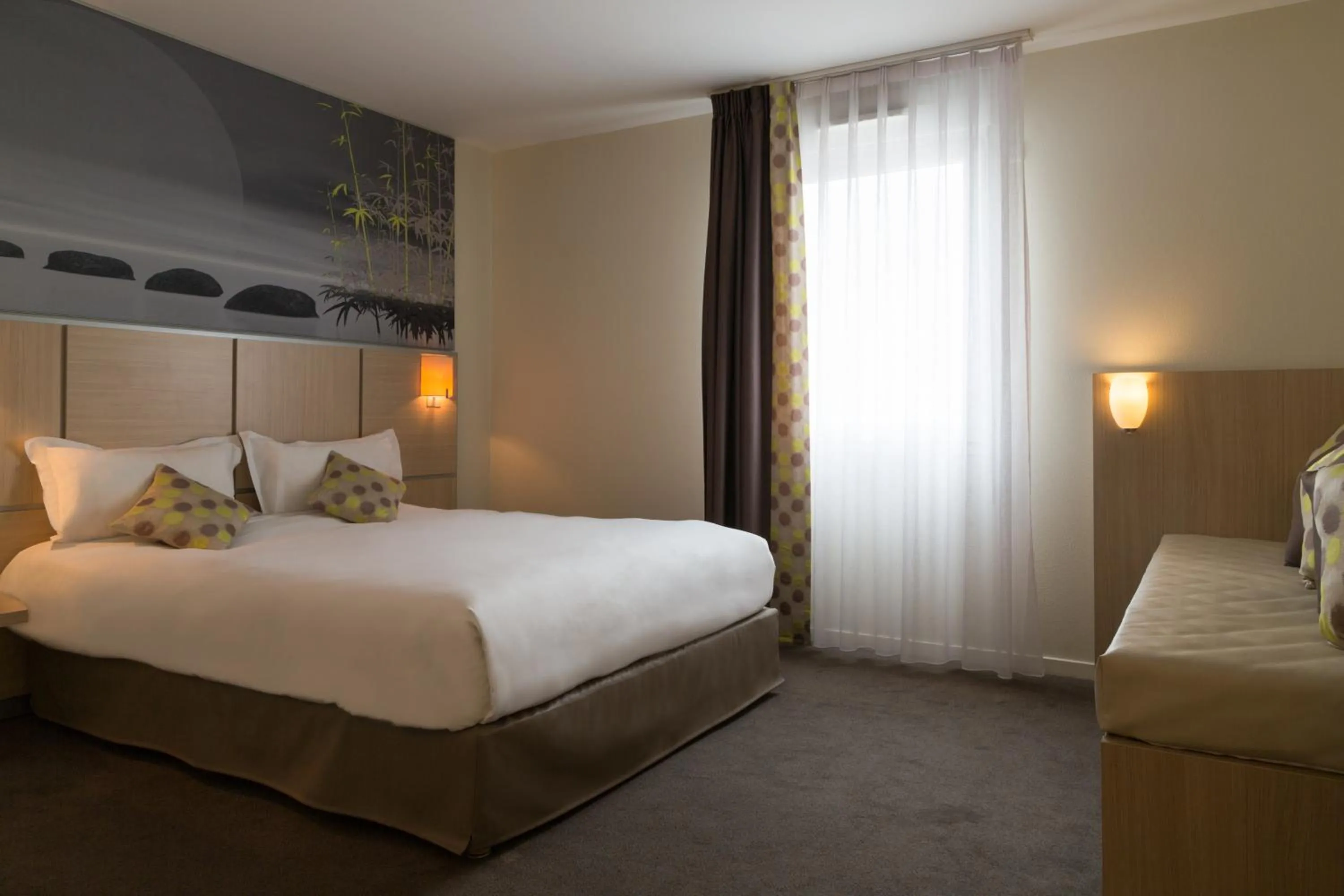 Standard Double Room in The Originals Boutique, Actuel Hôtel, Saint-Etienne Aéroport