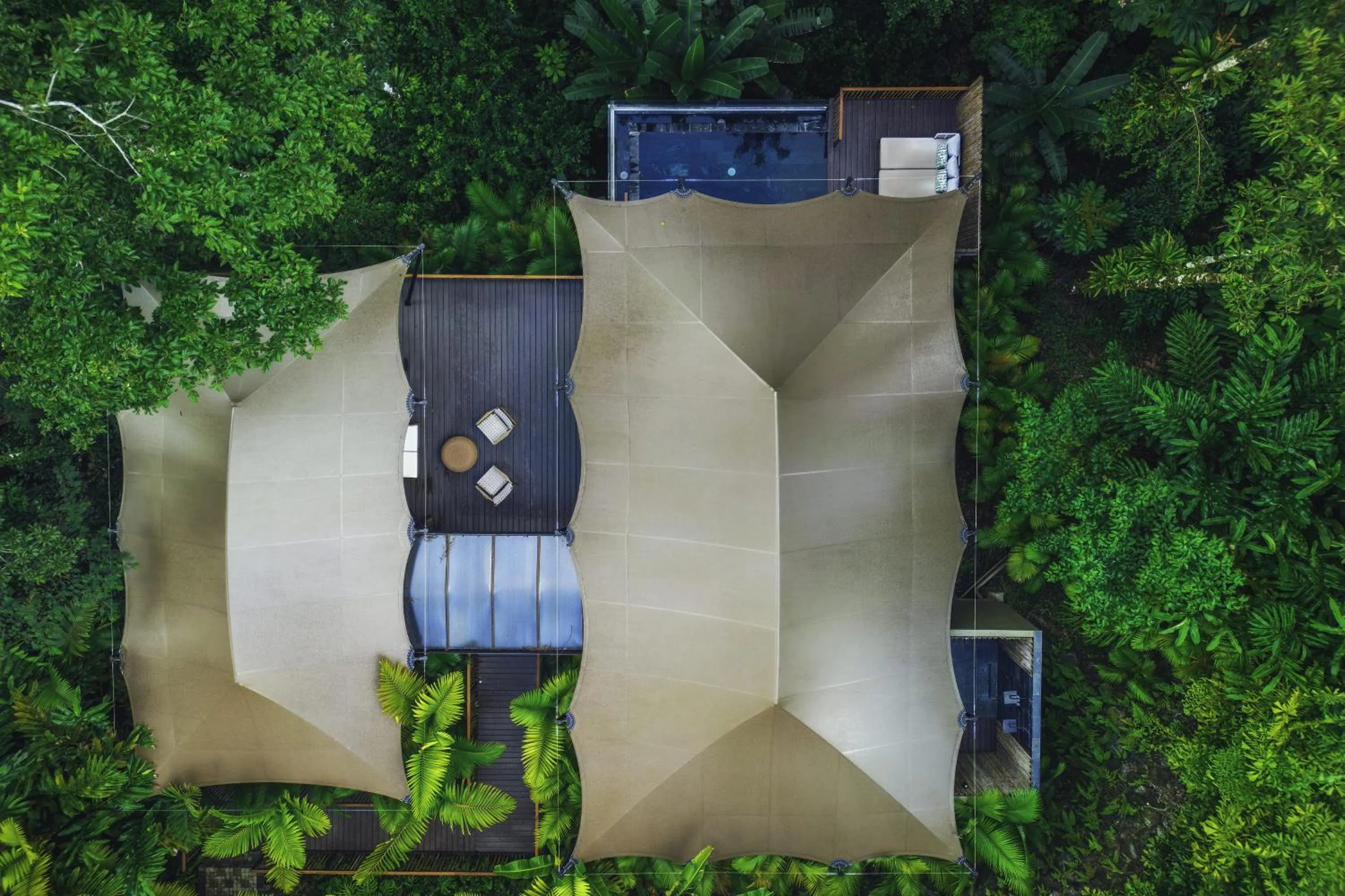 Suite in Nayara Tented Camp