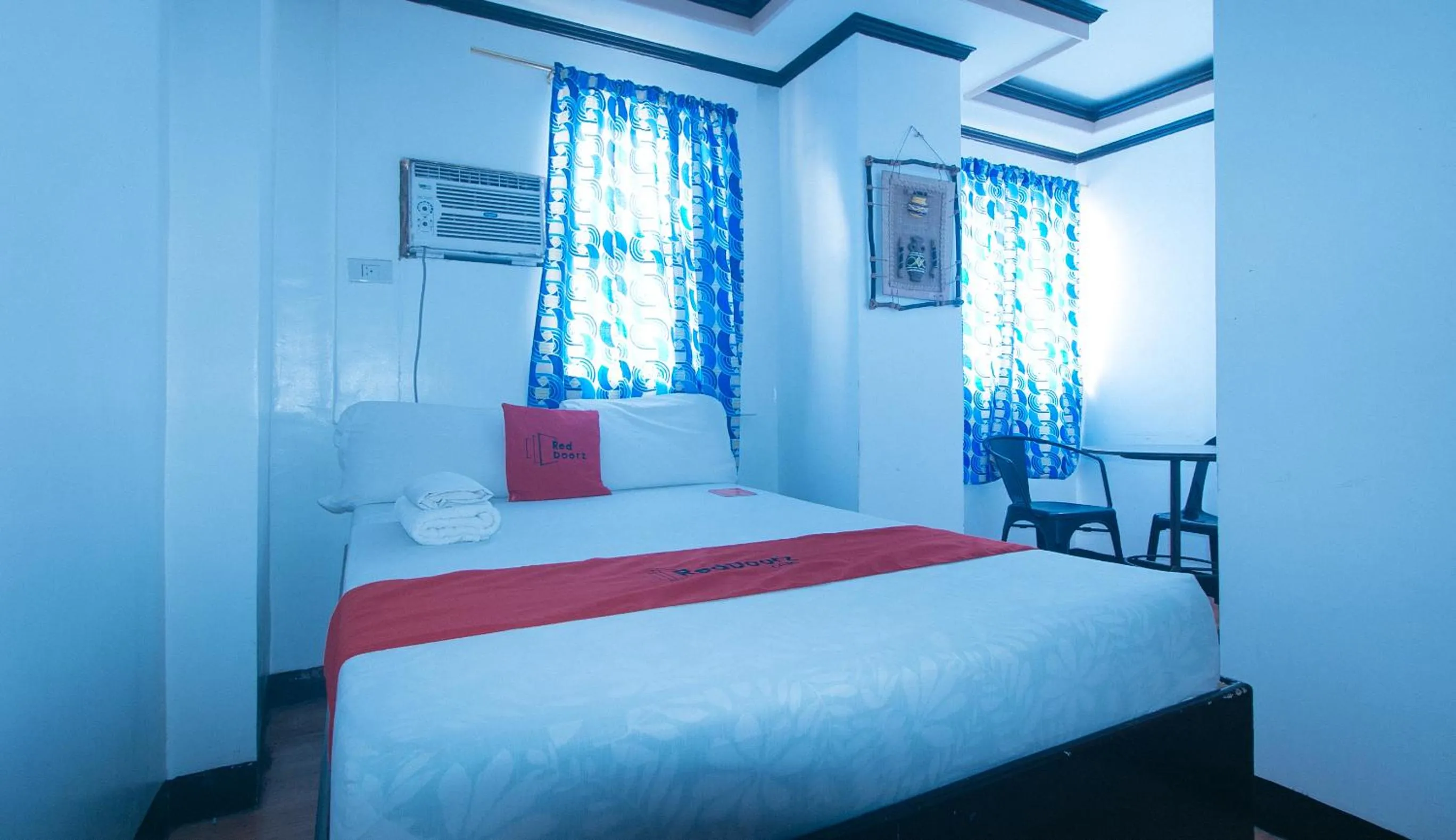 Standard Double Room in RedDoorz at Minas Place 1 Tacloban