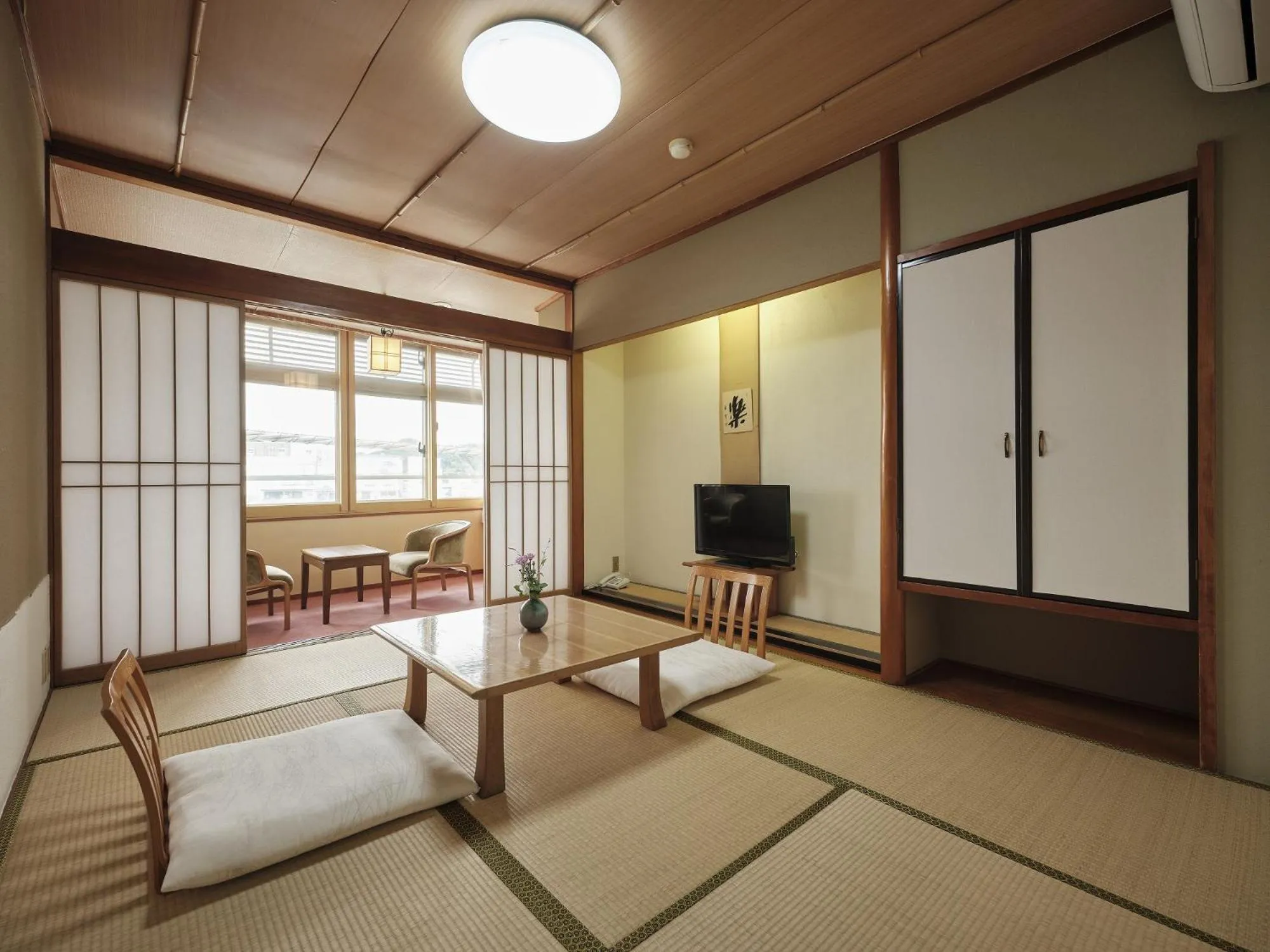 Japanese-style Room with 6 Tatami (Ocean Side) - single occupancy - Smoking         in Manseiro