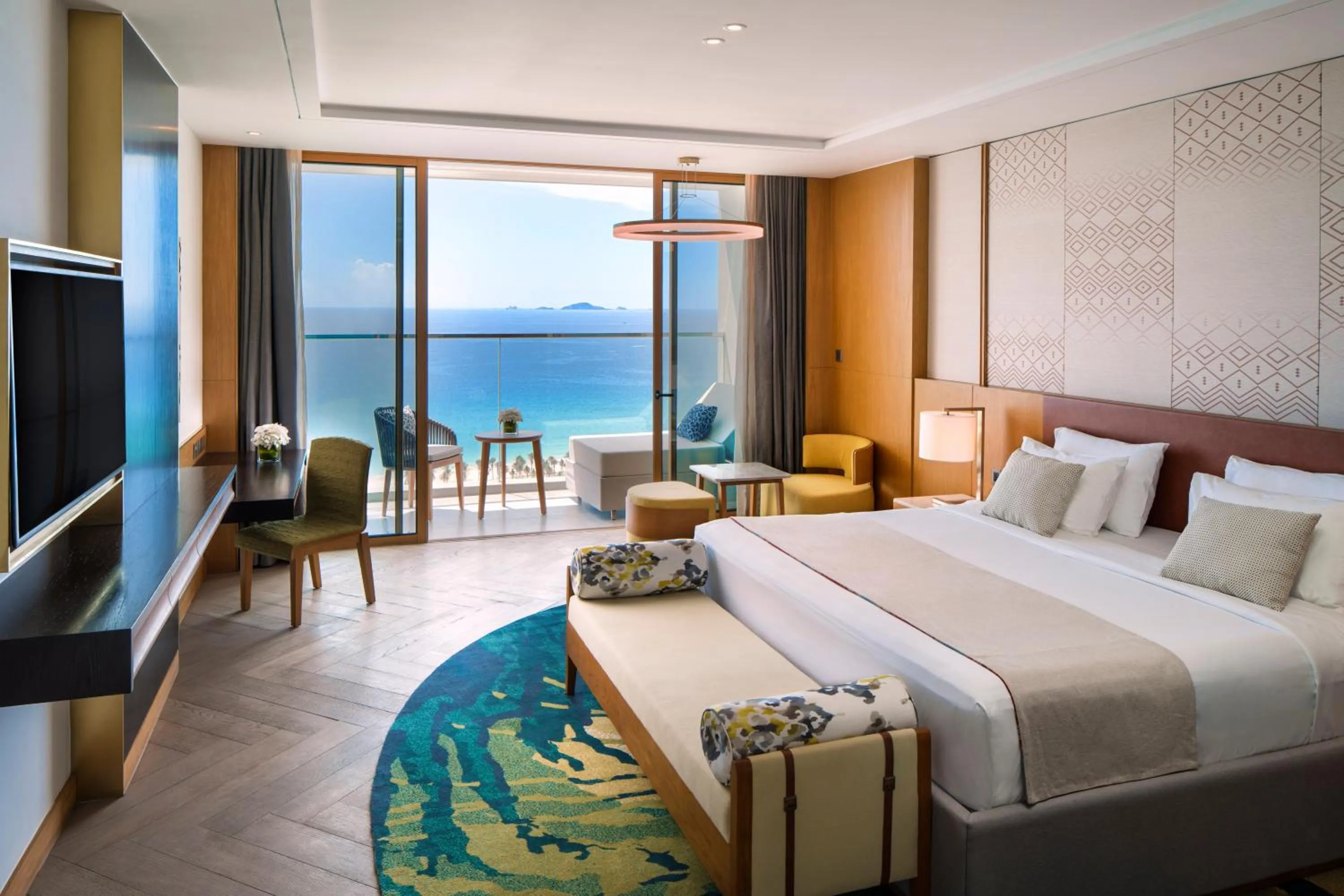 Deluxe King Room with Sea View in Mövenpick Resort Cam Ranh
