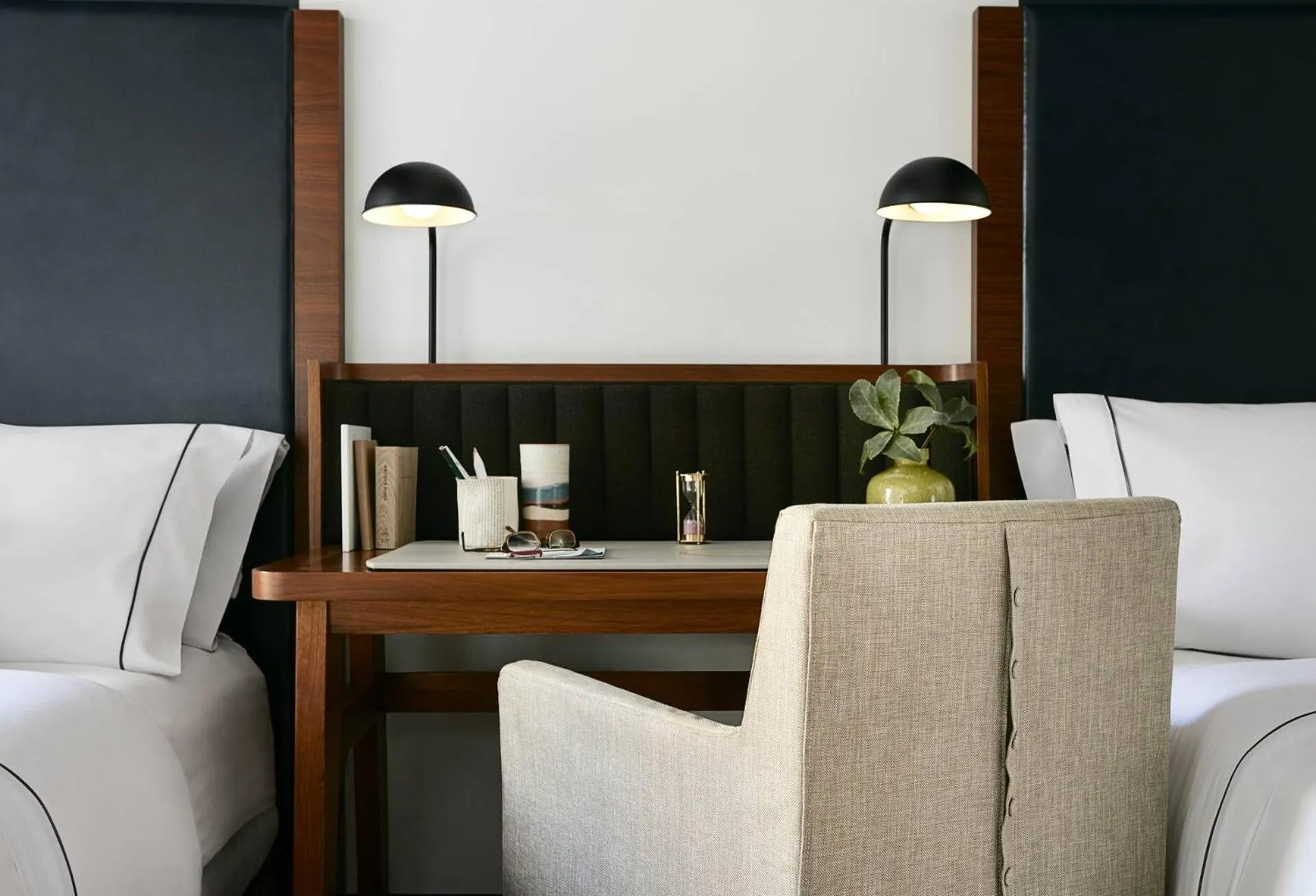 Gallery Two Queens in The Renwick