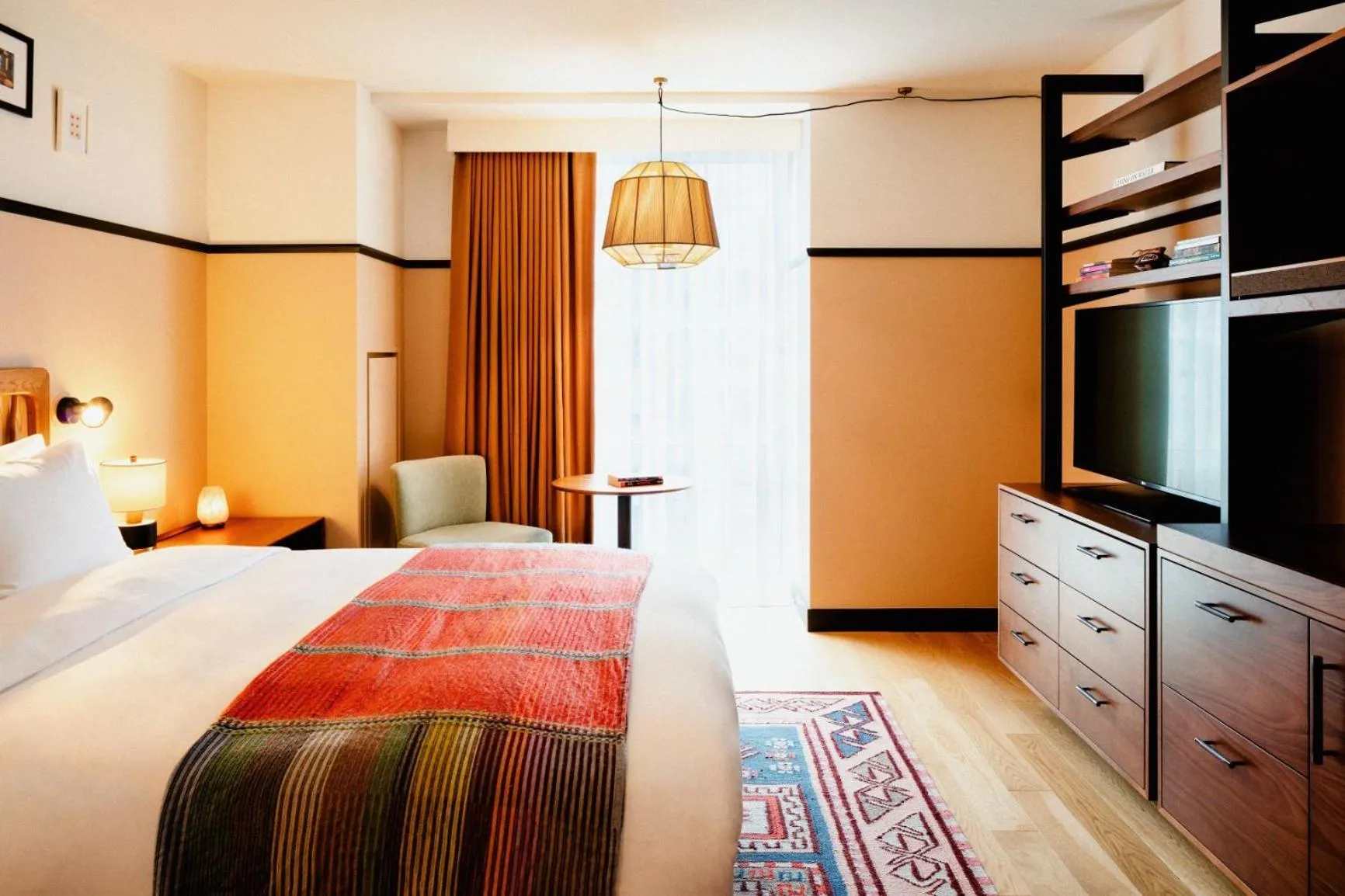 Study Queen - Disability Access in Eaton DC