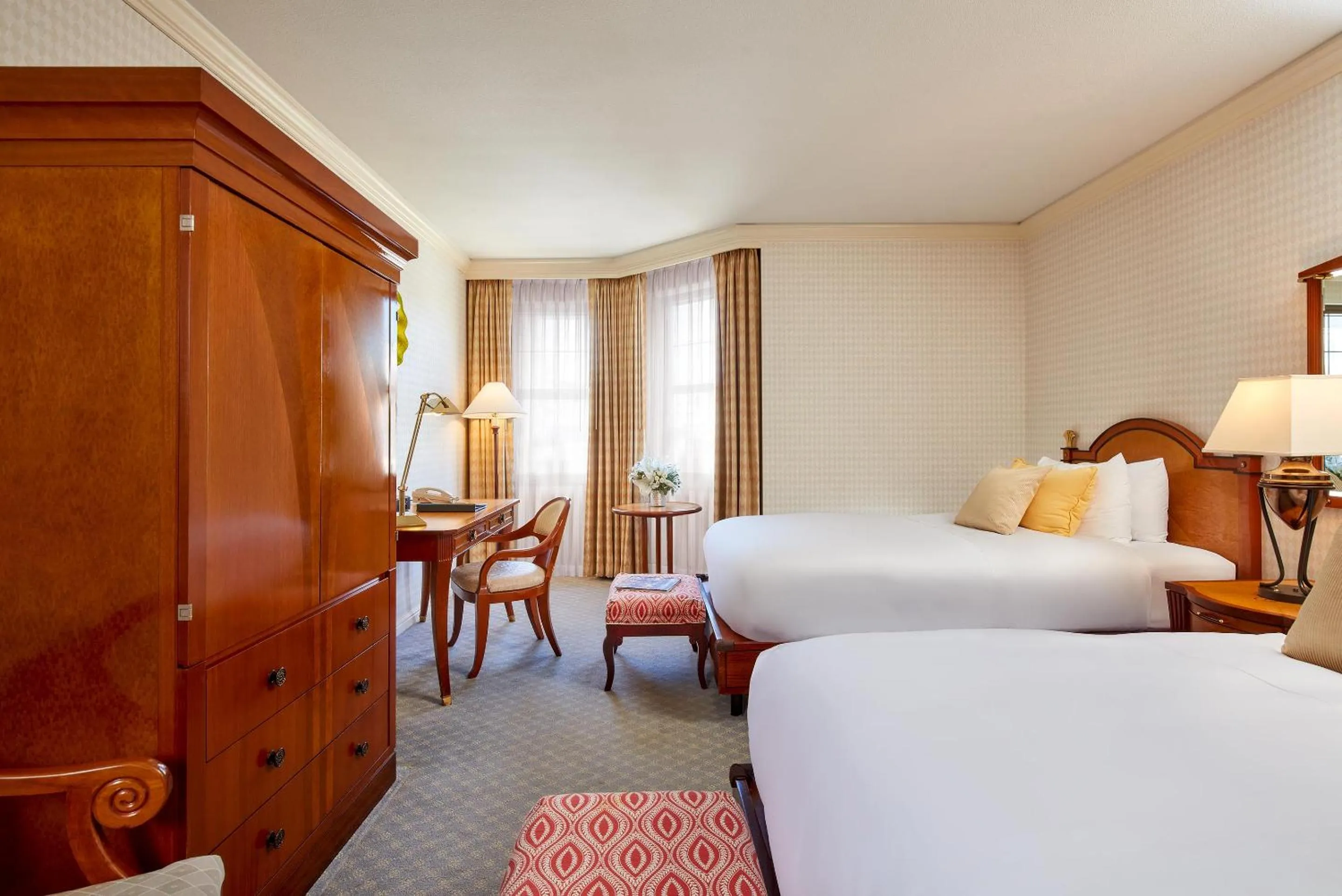 Superior Twin Room with Two Oversize Twin Beds in Orchard Hotel