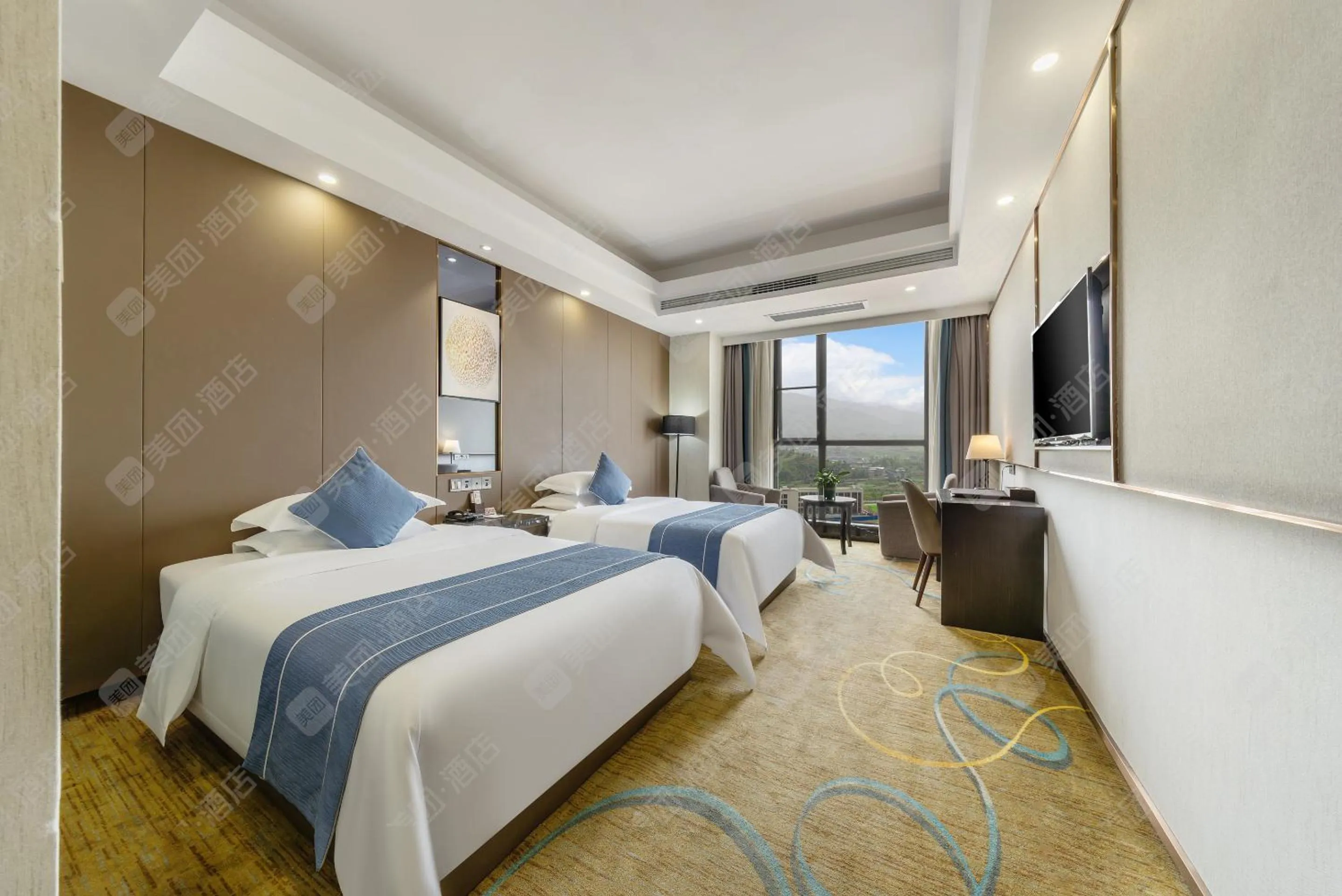 Double Room with Two Double Beds and Mountain View - Smoking in Ramada by Wyndham Zhangjiajie
