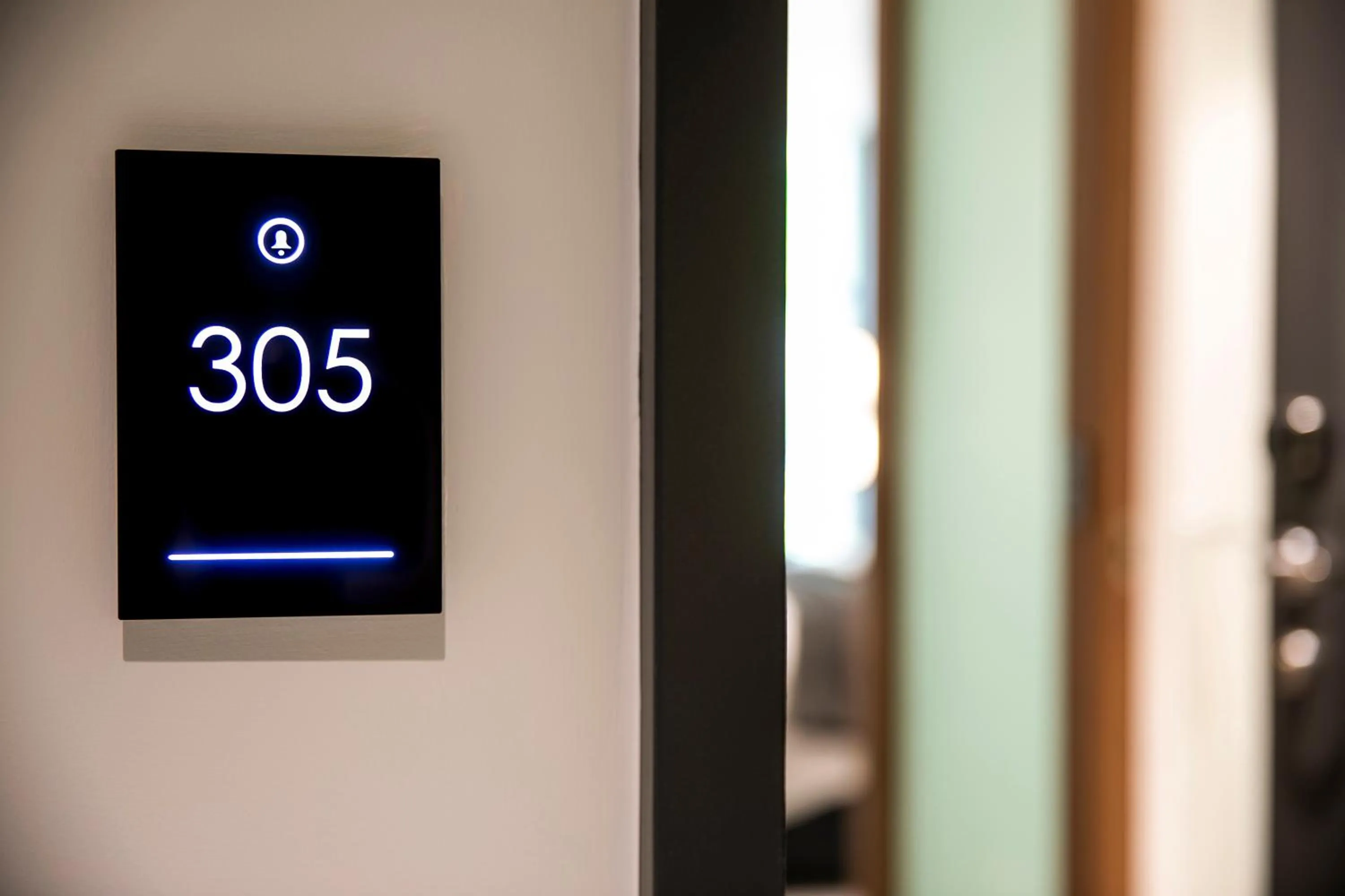 Standard King Room with City View in Crowne Plaza Sydney Darling Harbour by IHG