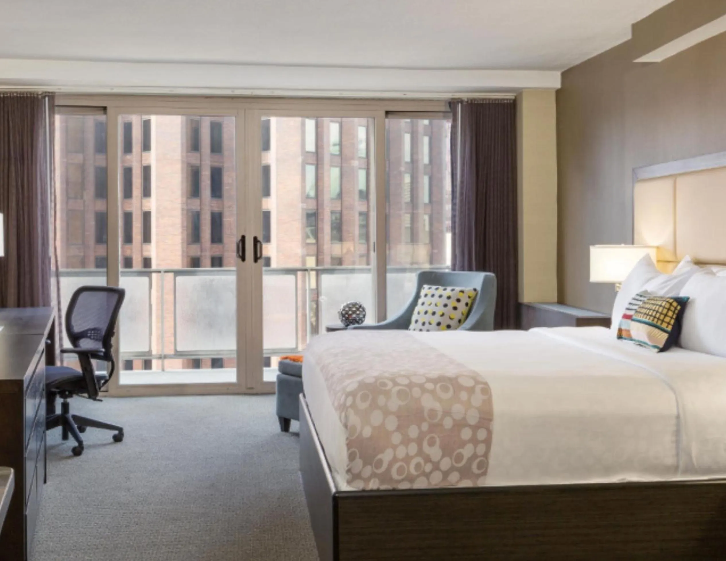 Deluxe Suite King with Balcony in The Windsor Suites