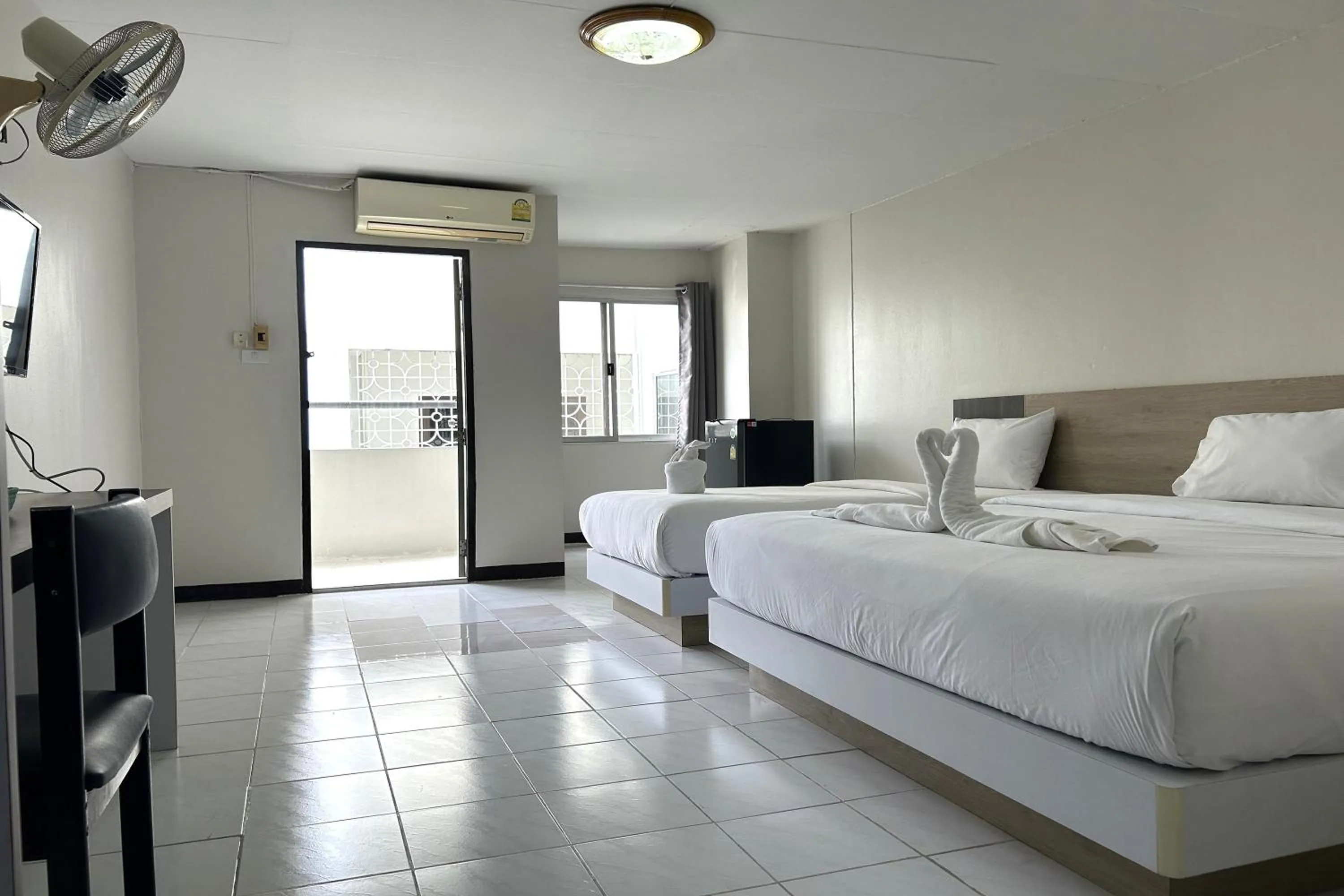 Triple Room in Boonchai Mansion