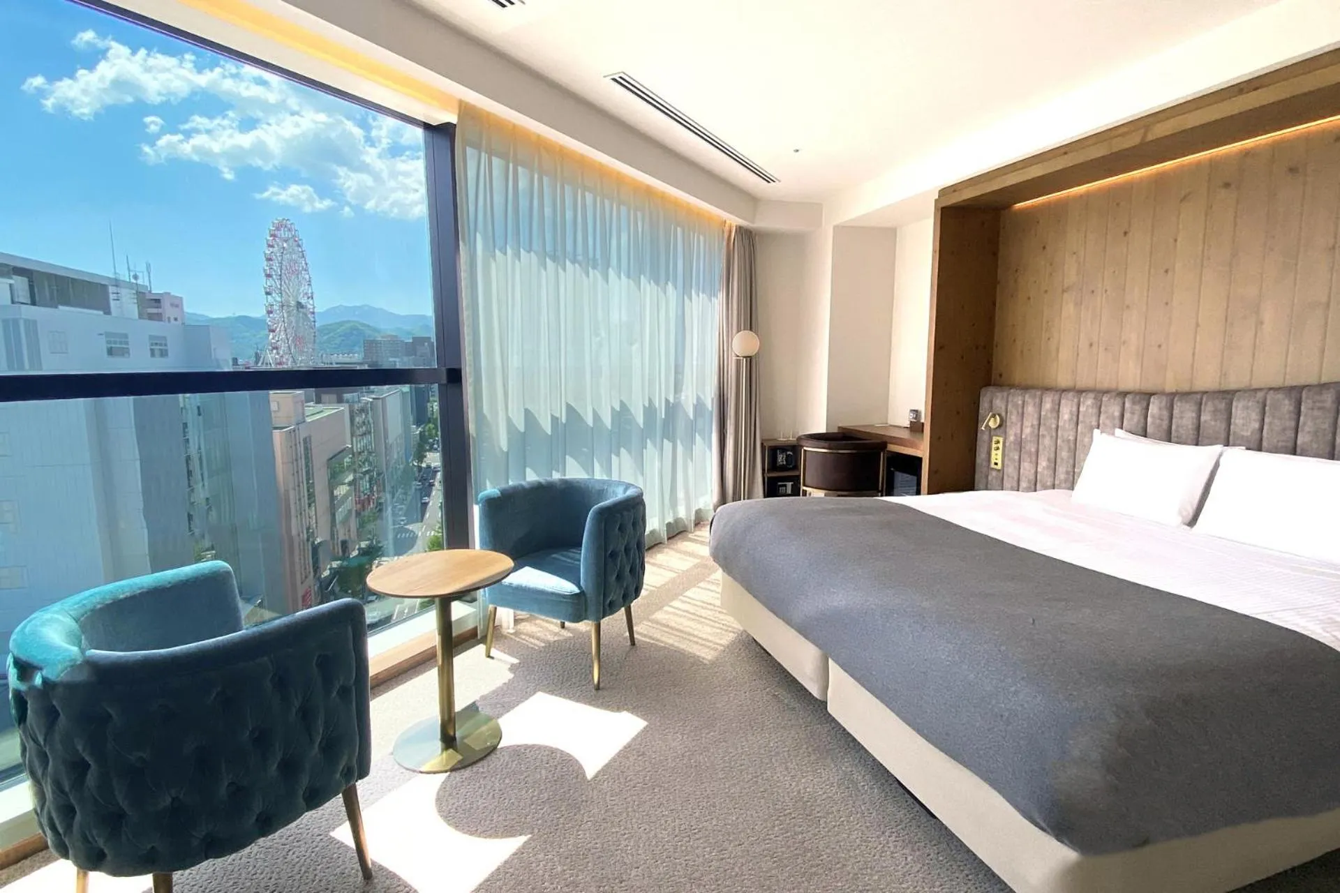 Deluxe King Room with Panoramic City View in THE KNOT SAPPORO