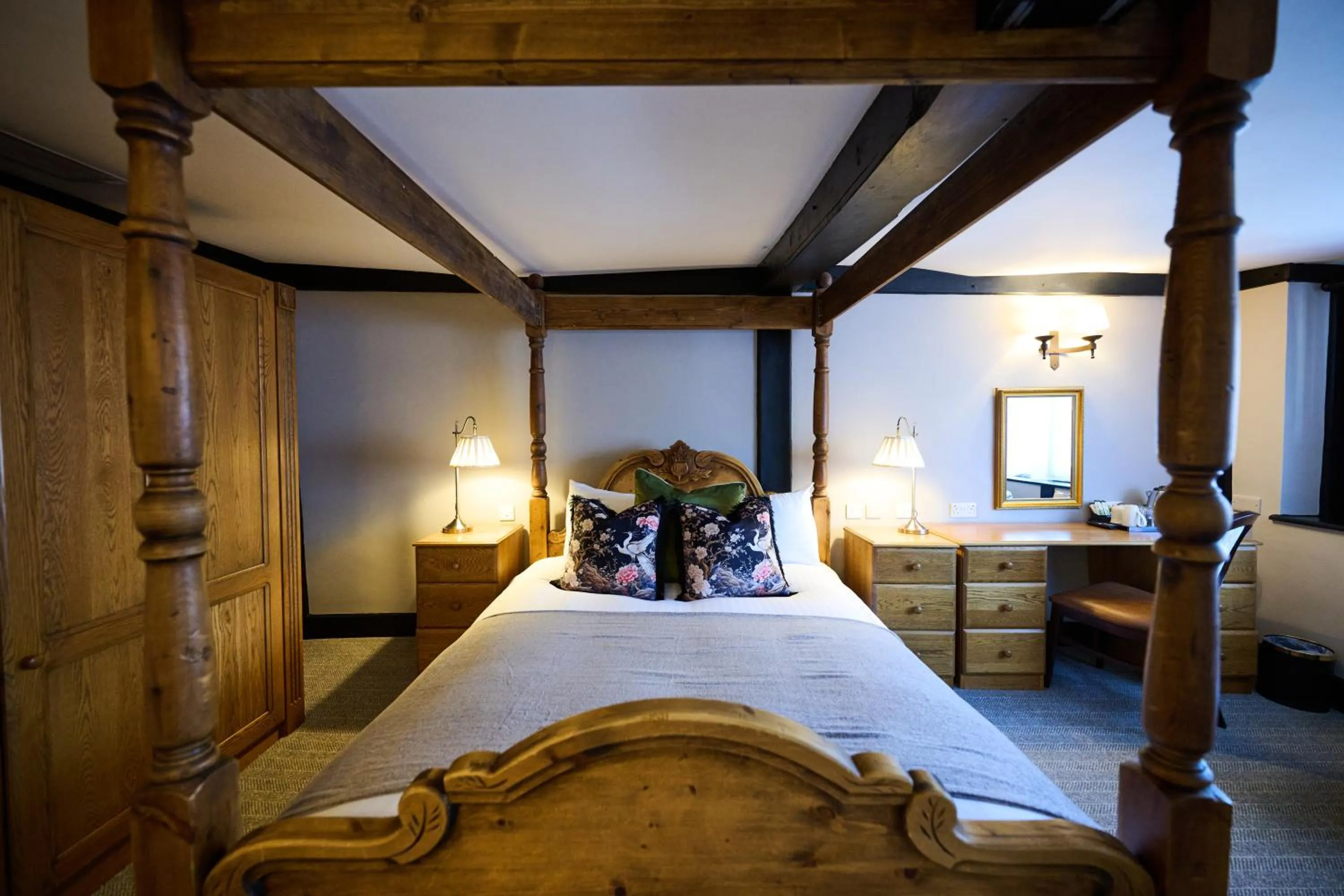 Suite in White Hart, Exeter by Marston's Inns