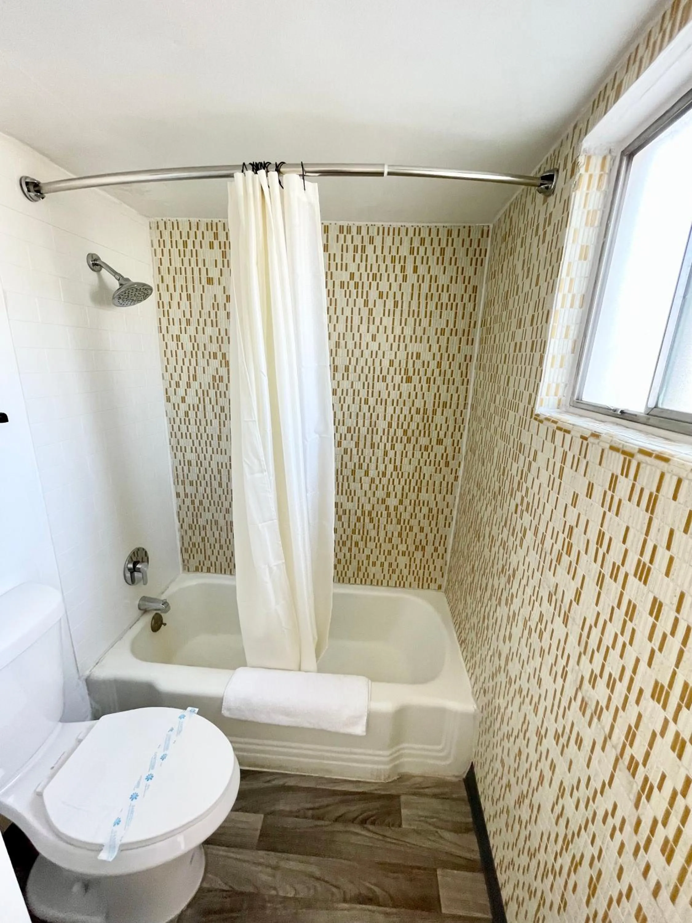 Queen Room in The Postcard Motel