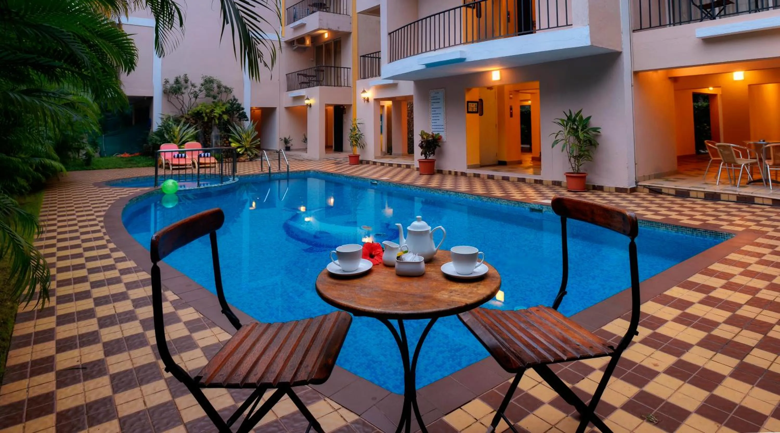 TreeHouse Blue Hotel & Serviced Apartments