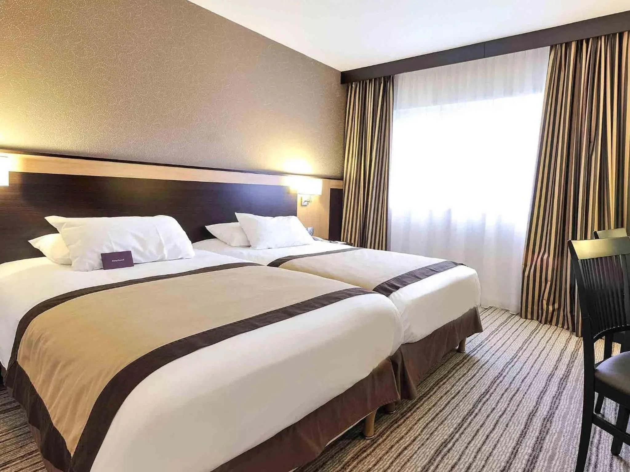 Standard Twin Room in Mercure Rouen Val de Reuil