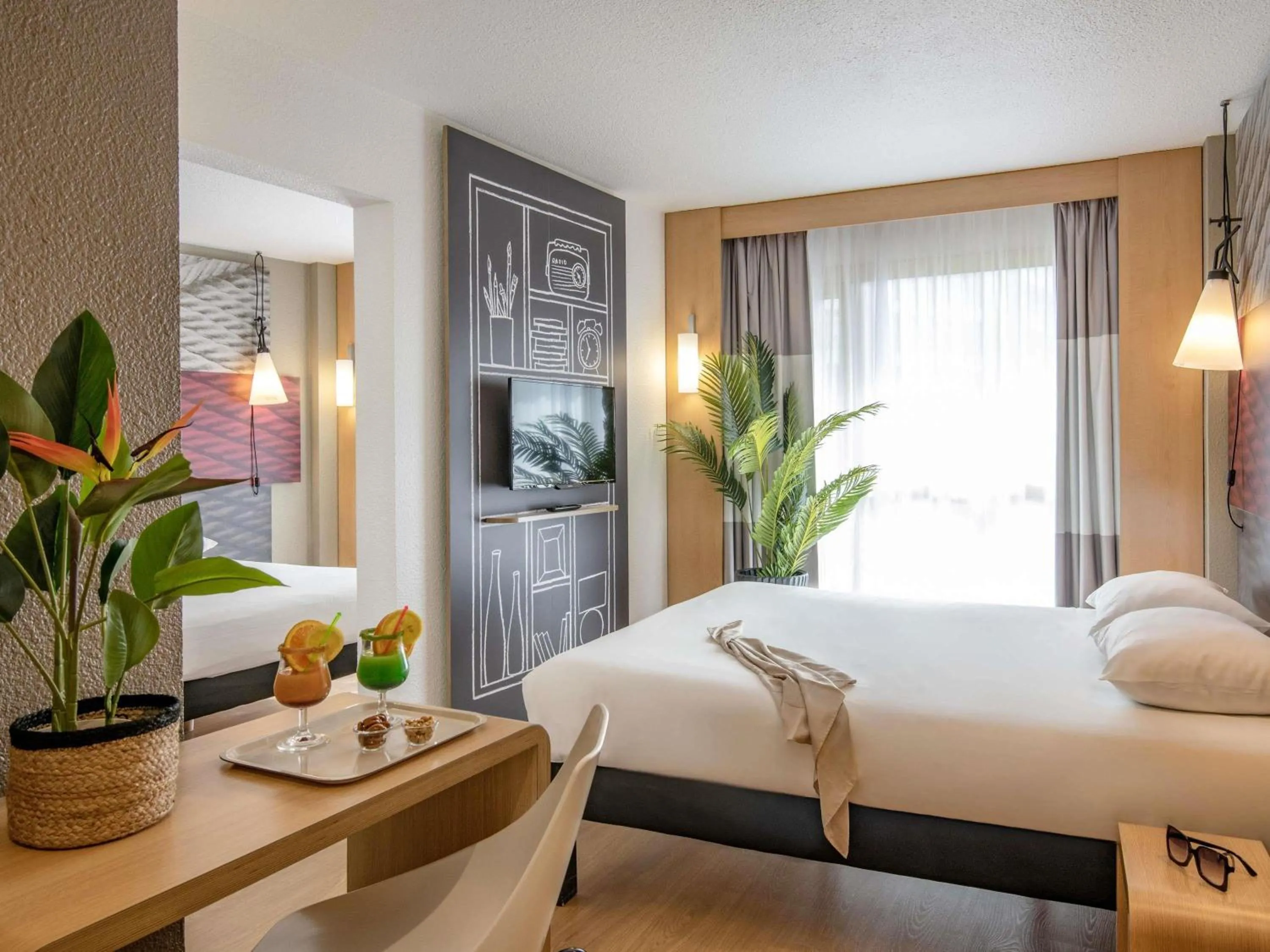 Standard Double Room with Two Double Beds in ibis Cannes Plage La Bocca