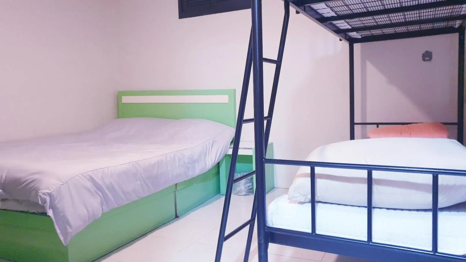 Triple Room in OPPA Hostel Sinchon-Hongdae