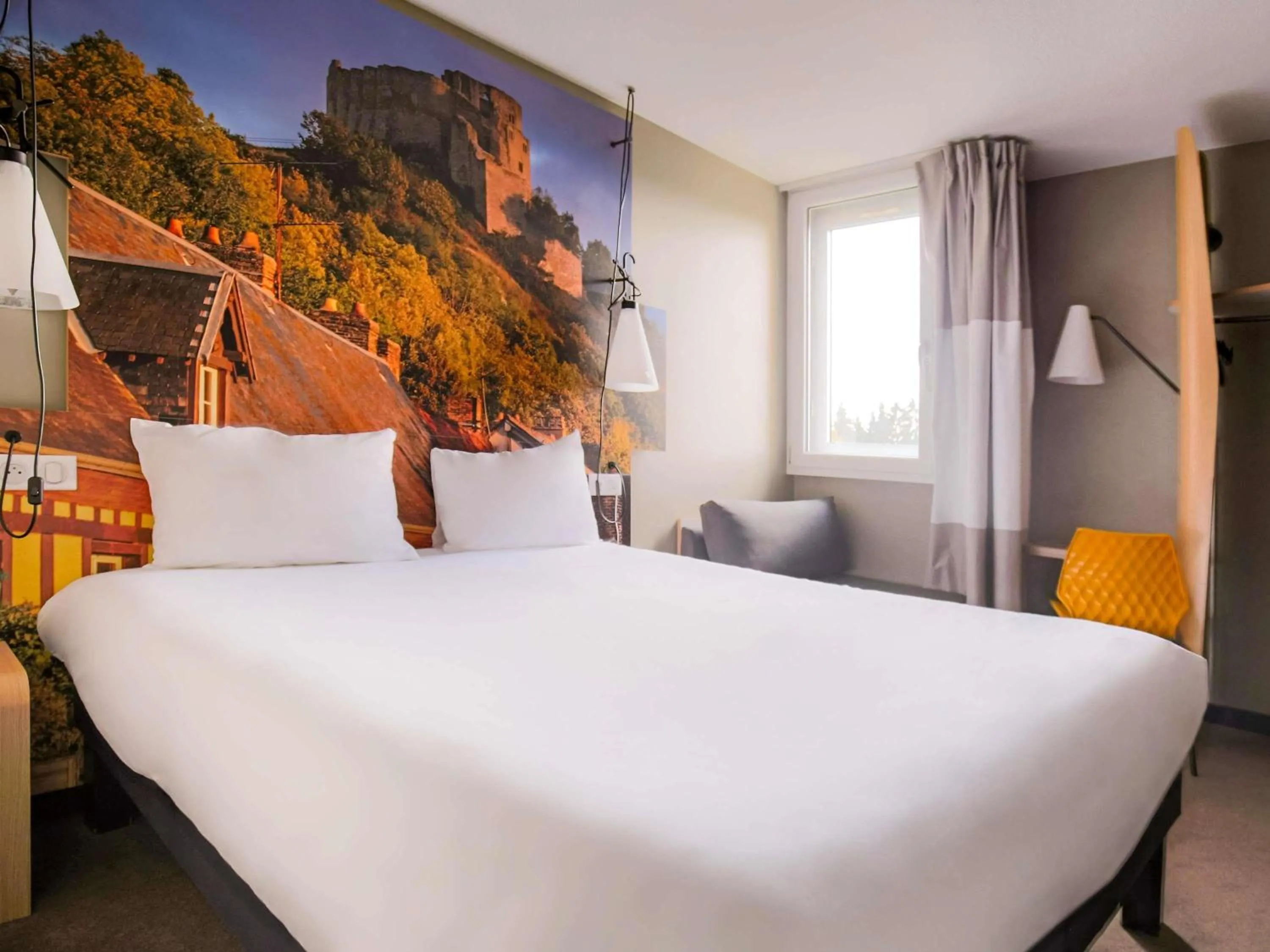 Standard Double Room in ibis Paris Marne la Vallee Emerainville