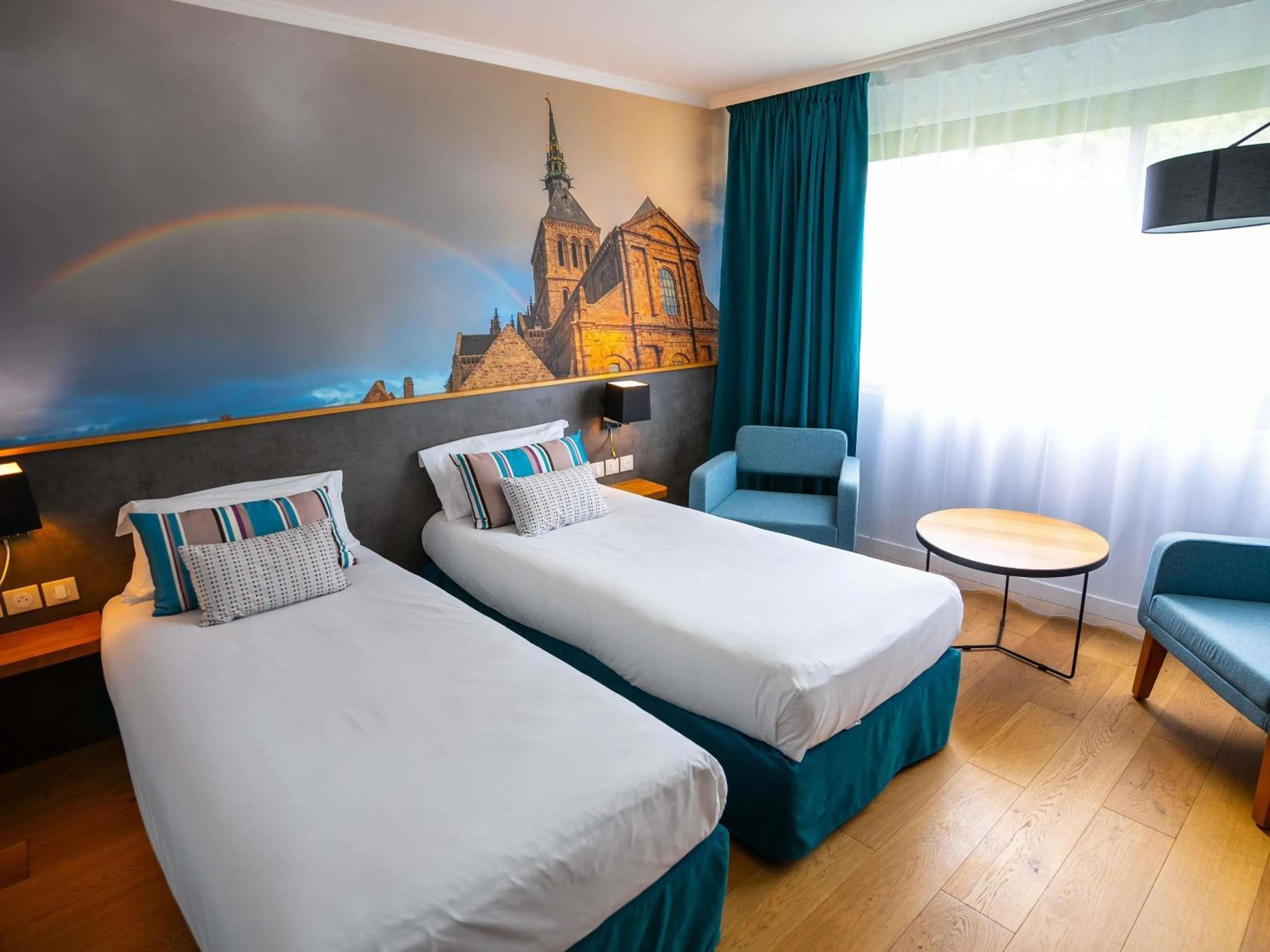 Standard Twin Room in Mercure Mont Saint Michel
