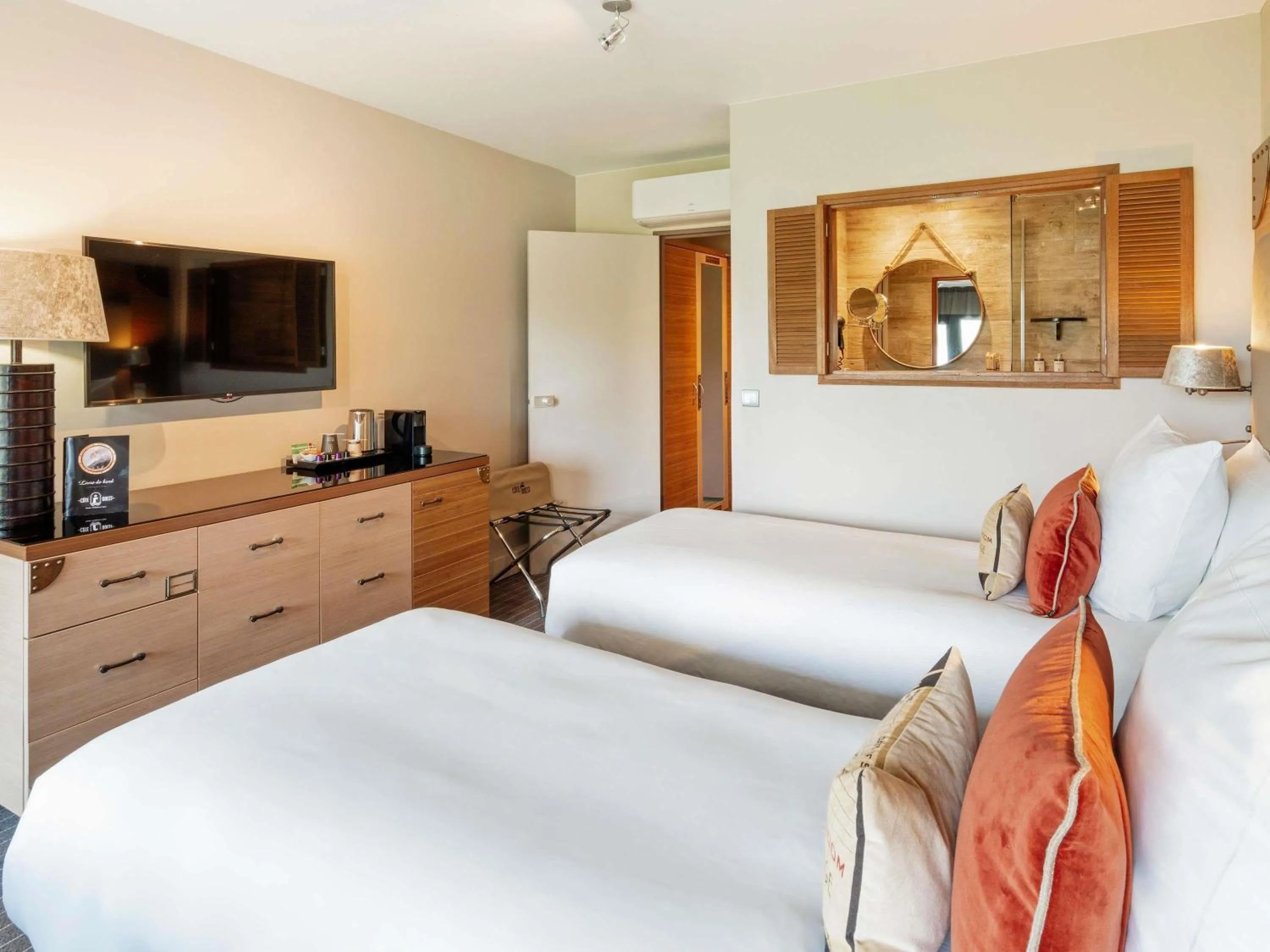 Classic Room with Queen Bed or Two Single Beds, Balcony and Sea View in Côte Ouest Thalasso & Spa Les Sables d'Olonne - MGallery Collection