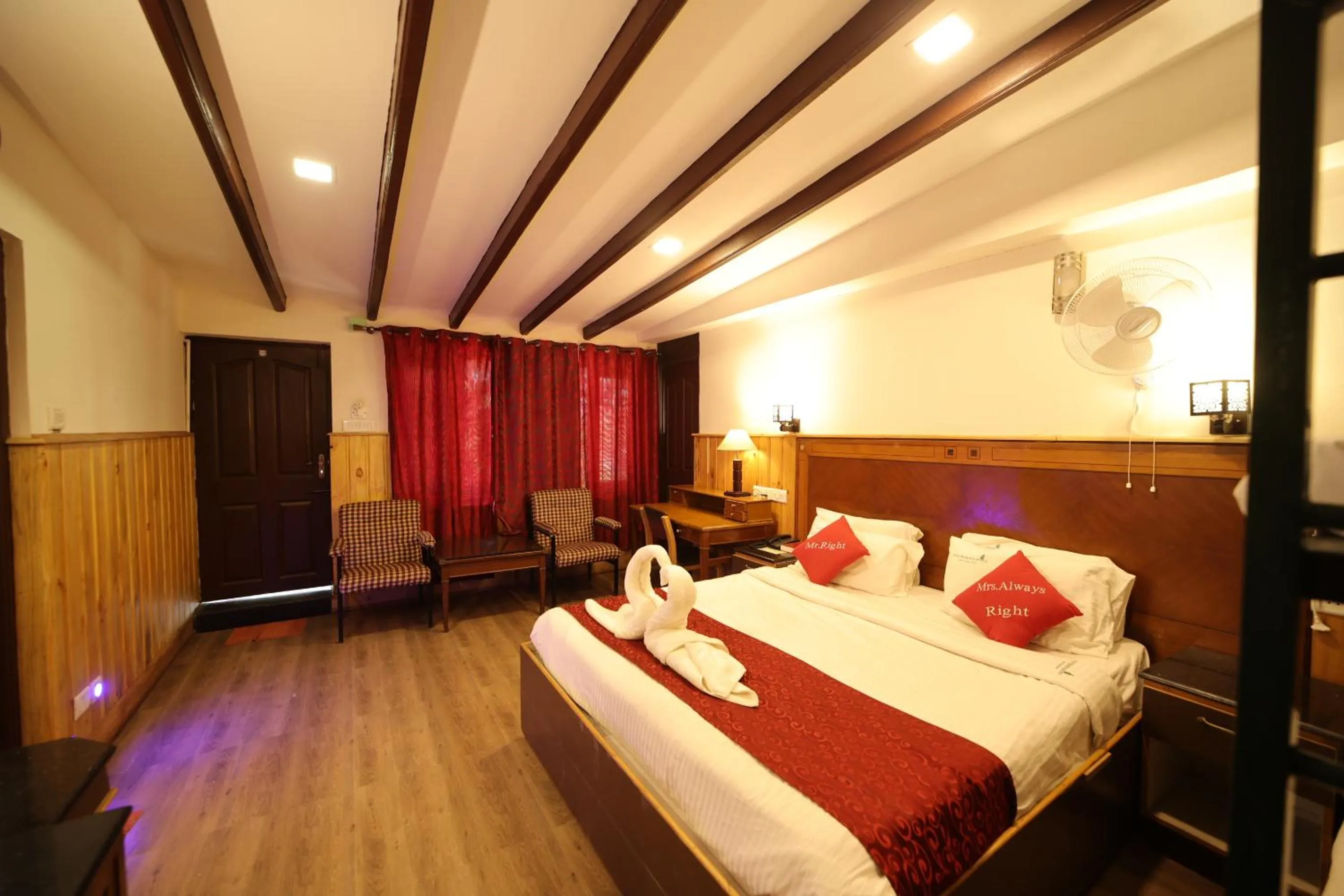 Superior Suite - single occupancy in Pine Borough Inn