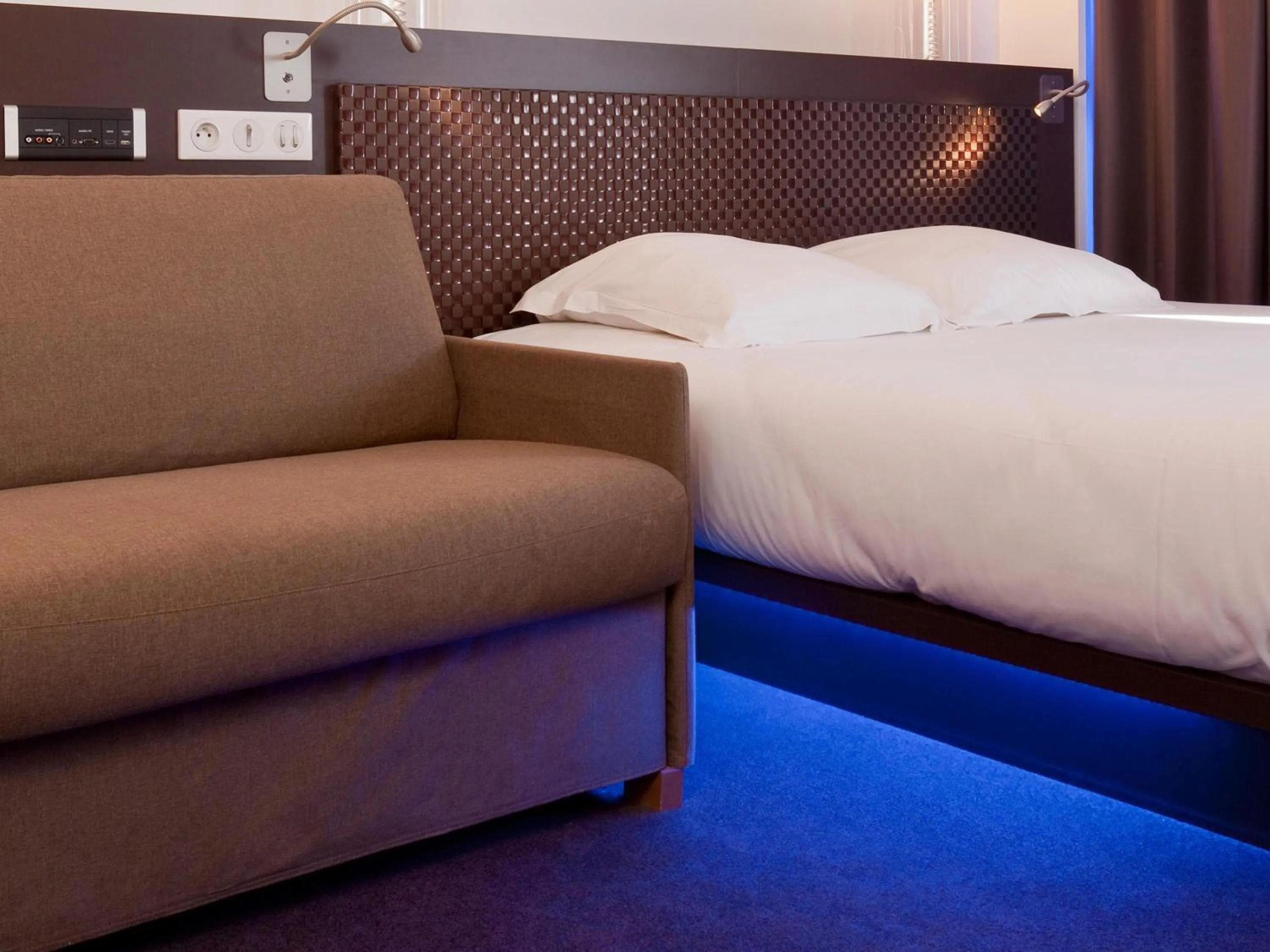 Standard Room with 1 Double Bed and 1 Sofa Bed  - single occupancy in ibis Styles Lorient Caudan