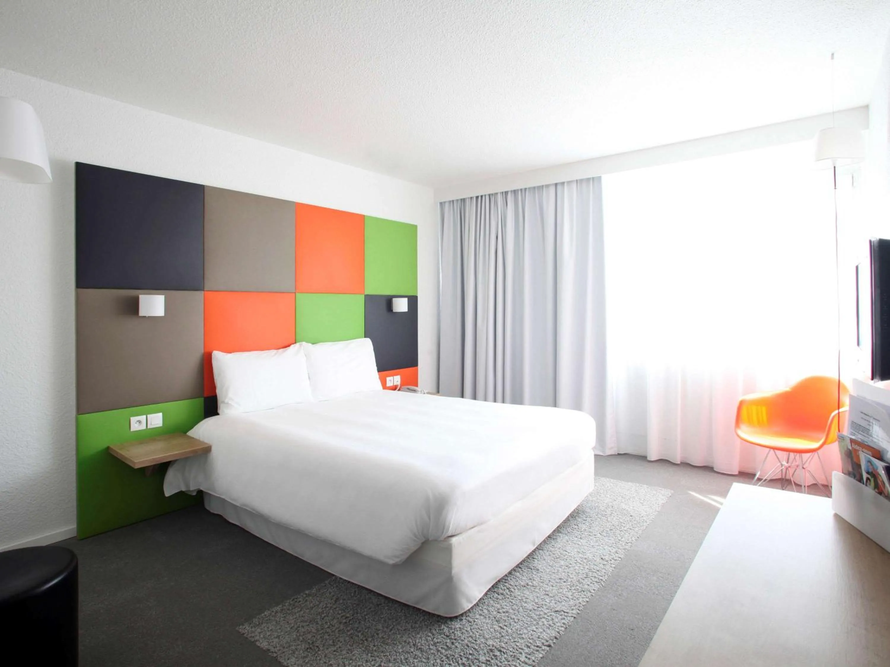 Twin Room in ibis Styles Nancy Sud