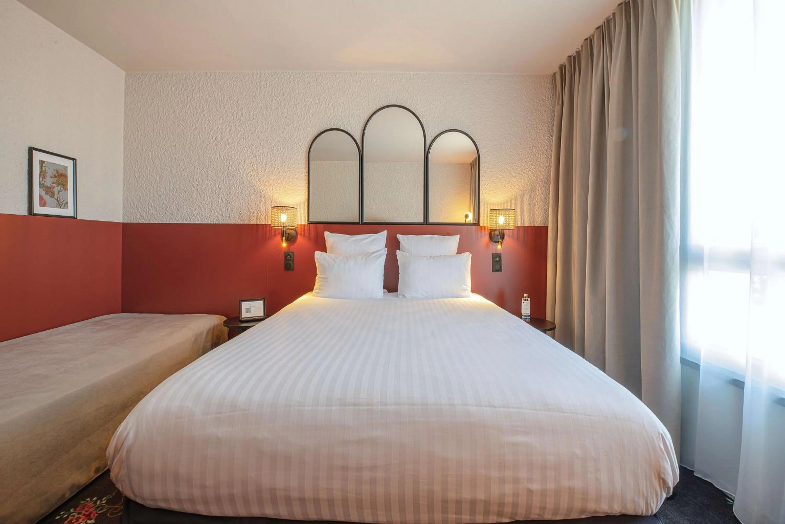 Family Room with One Queen Bed and One Single Bed - Non-Smoking in Best Western Porte du Forez