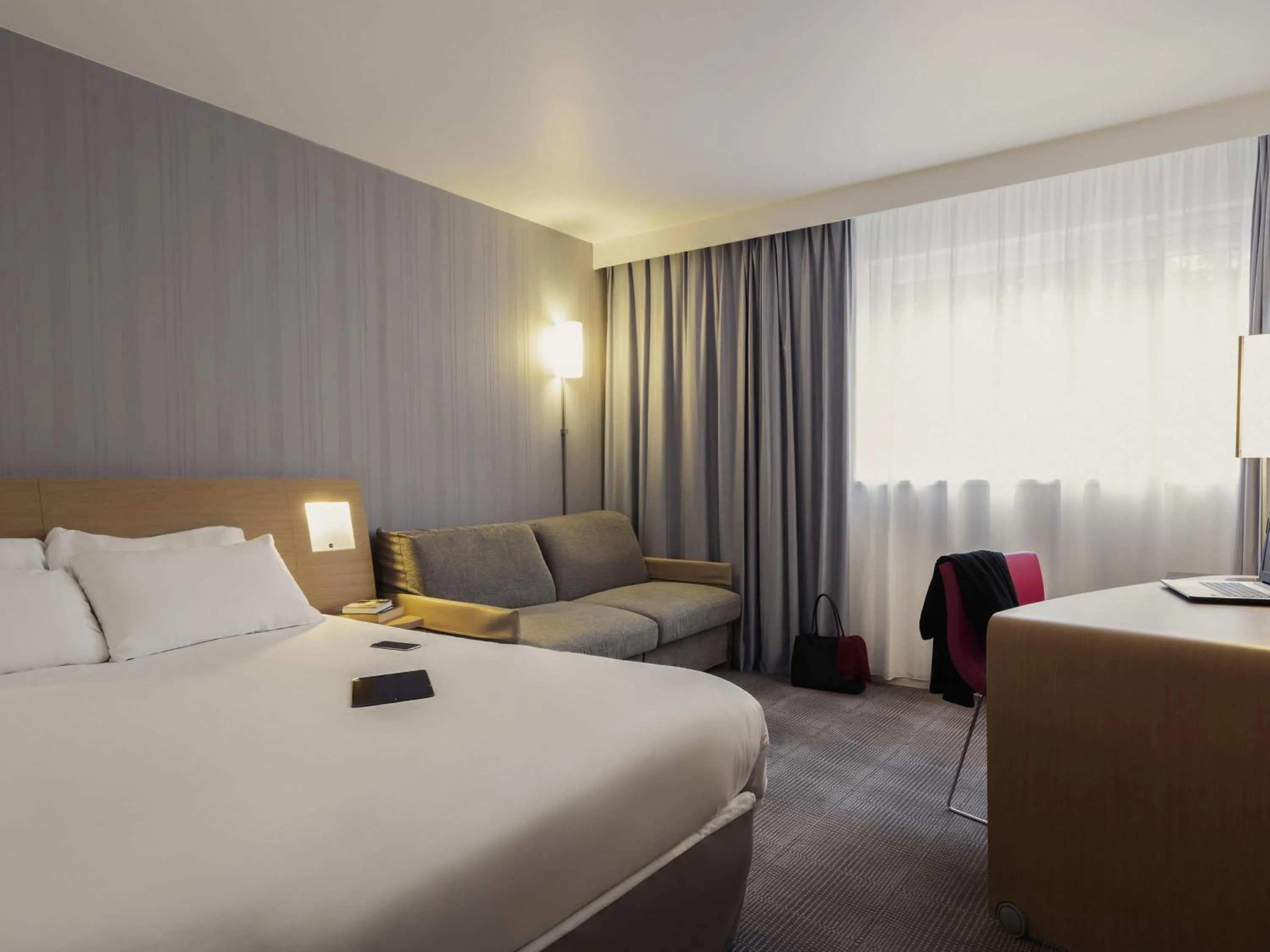 Superior Family Room with 1 Double Bed and 1 Sofa Bed in Novotel Roissy Saint Witz