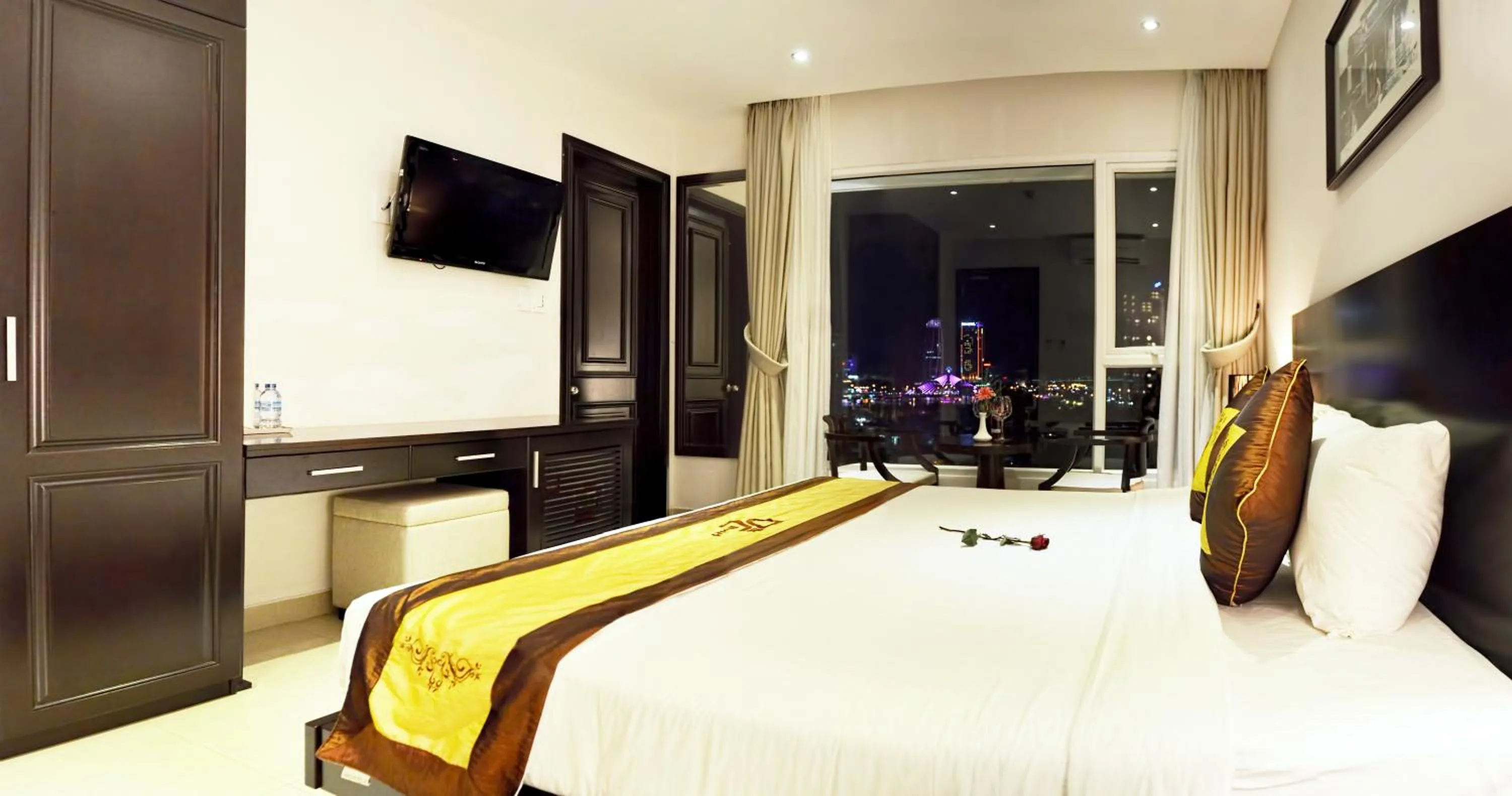 Standard Double Room in D&C Hotel