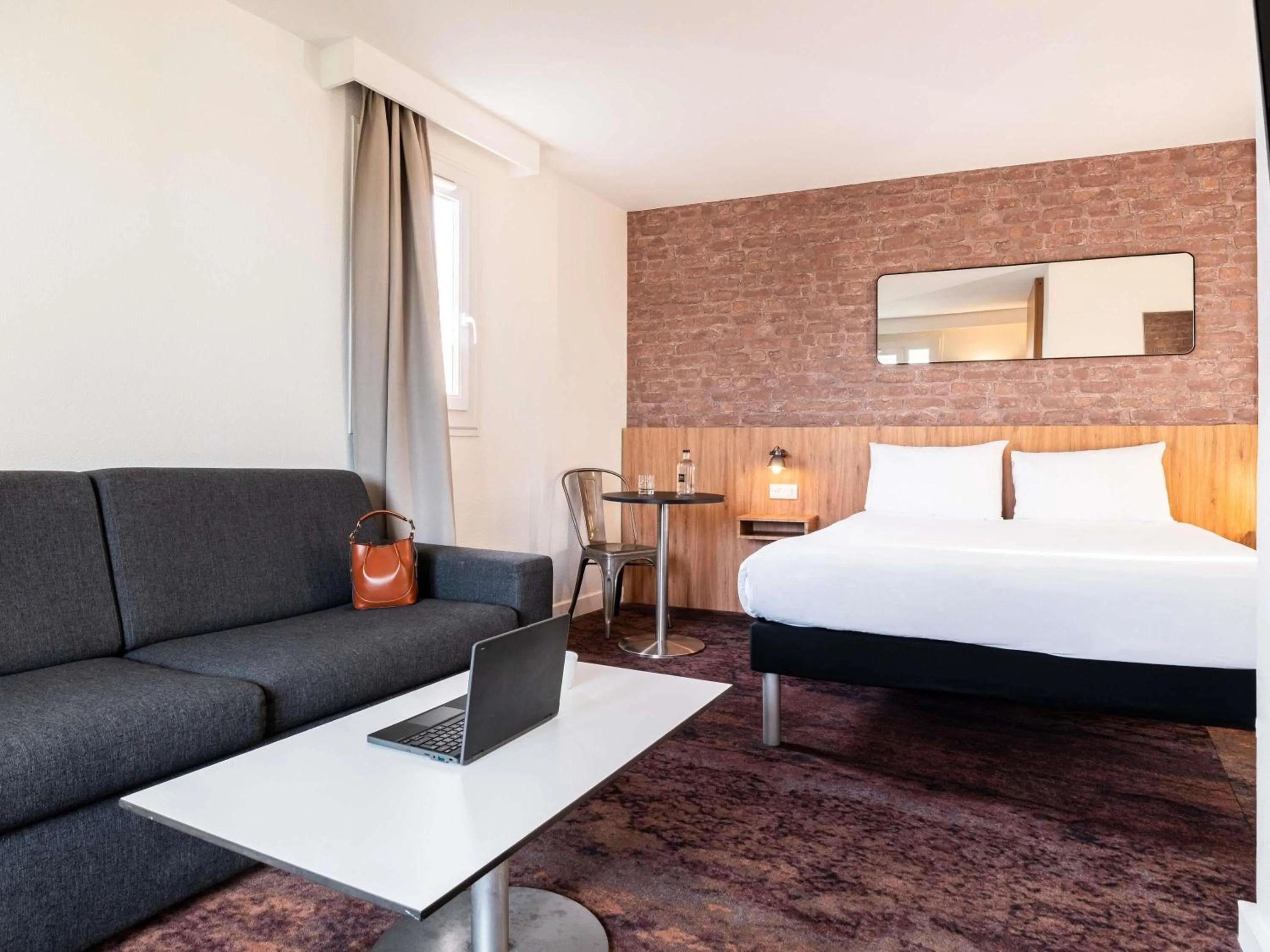 Family Suite in Ibis Styles Lyon Villeurbanne Parc de la Tête d'Or