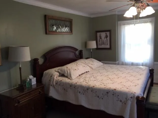 Deluxe King Room in Willard Richards Inn