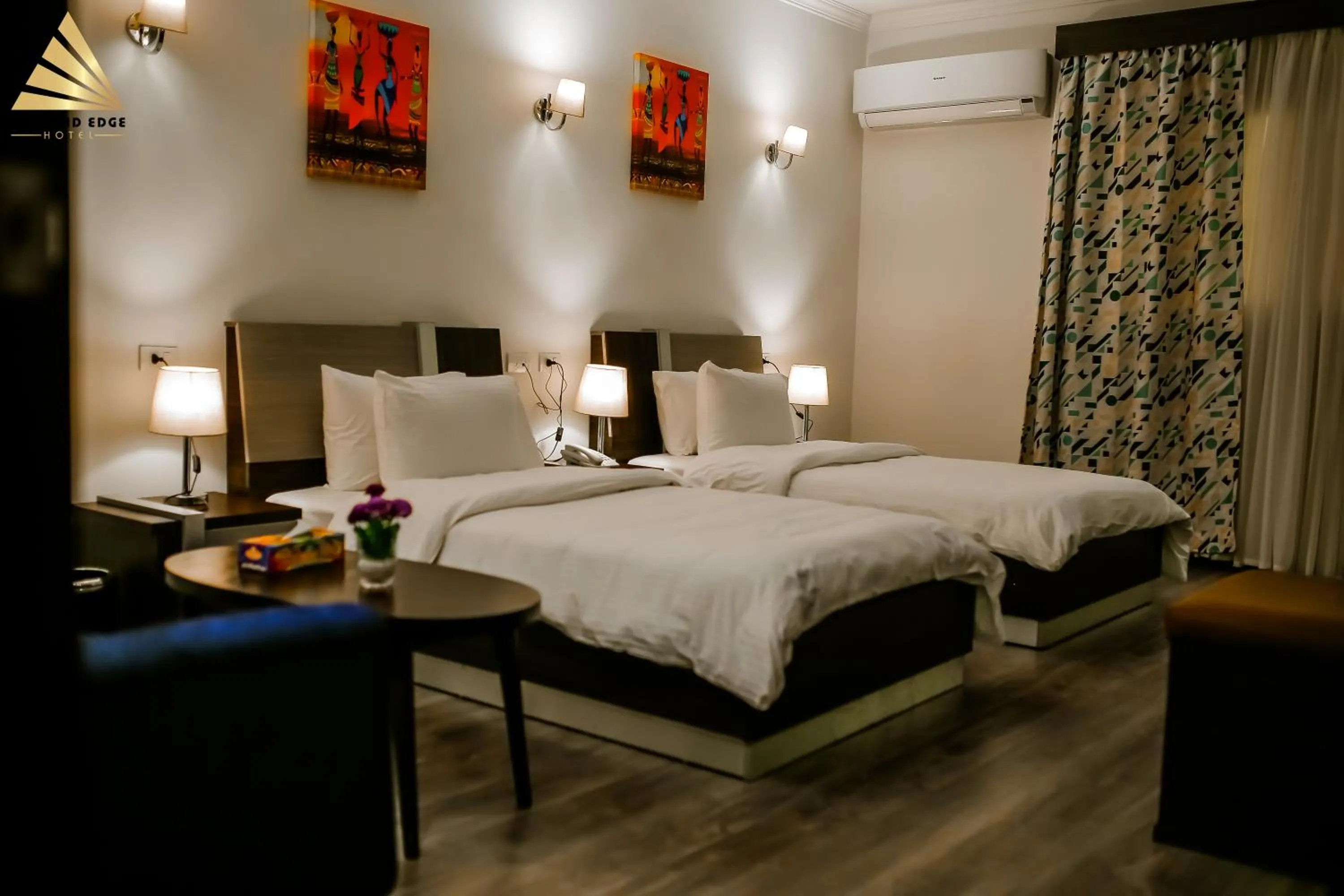 Standard Twin Room in Pyramid Edge Hotel & Exclusive Pyramids View Rooftop