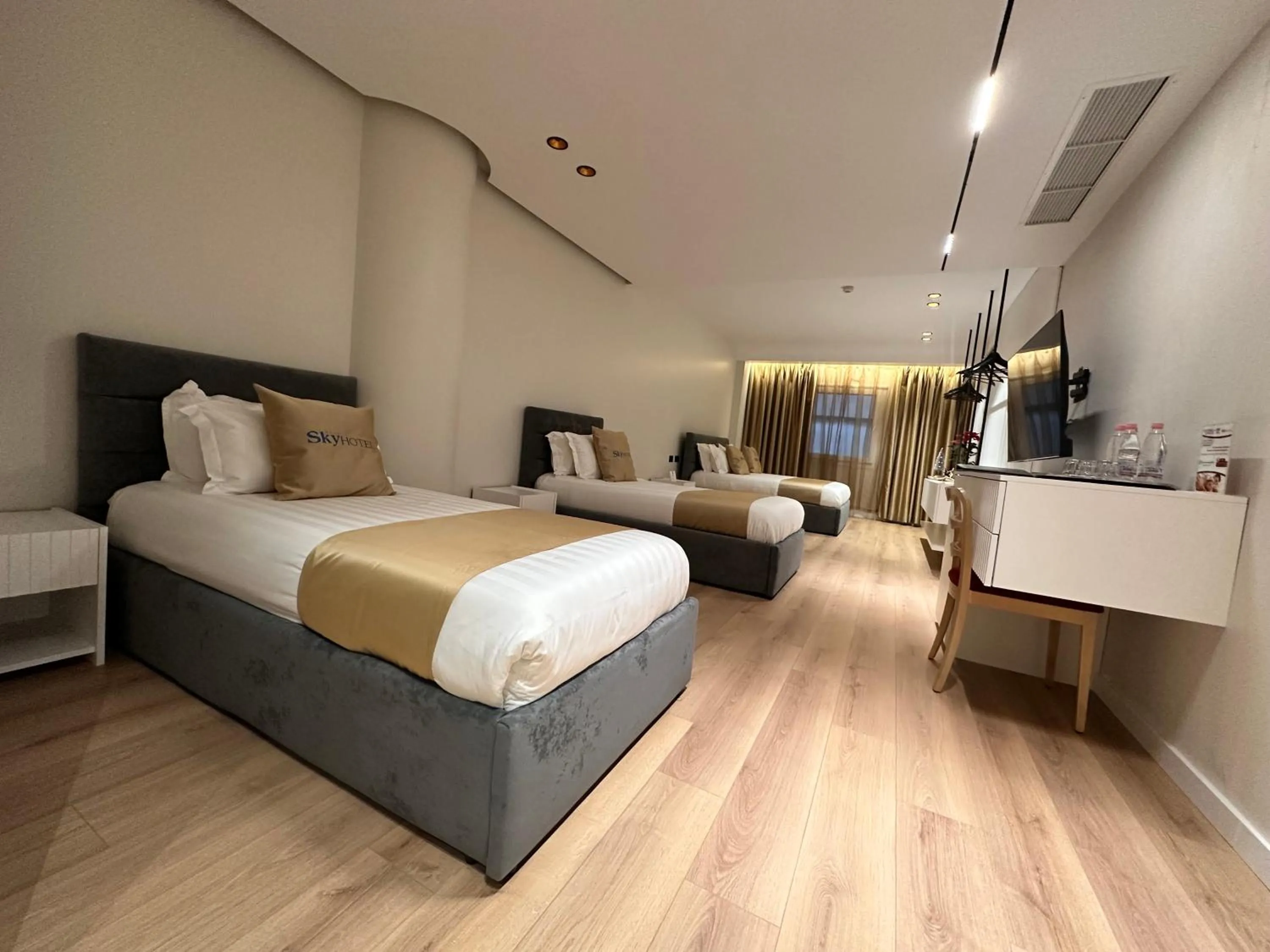 Deluxe Quadruple Room in Sky 2 Hotel Tirana