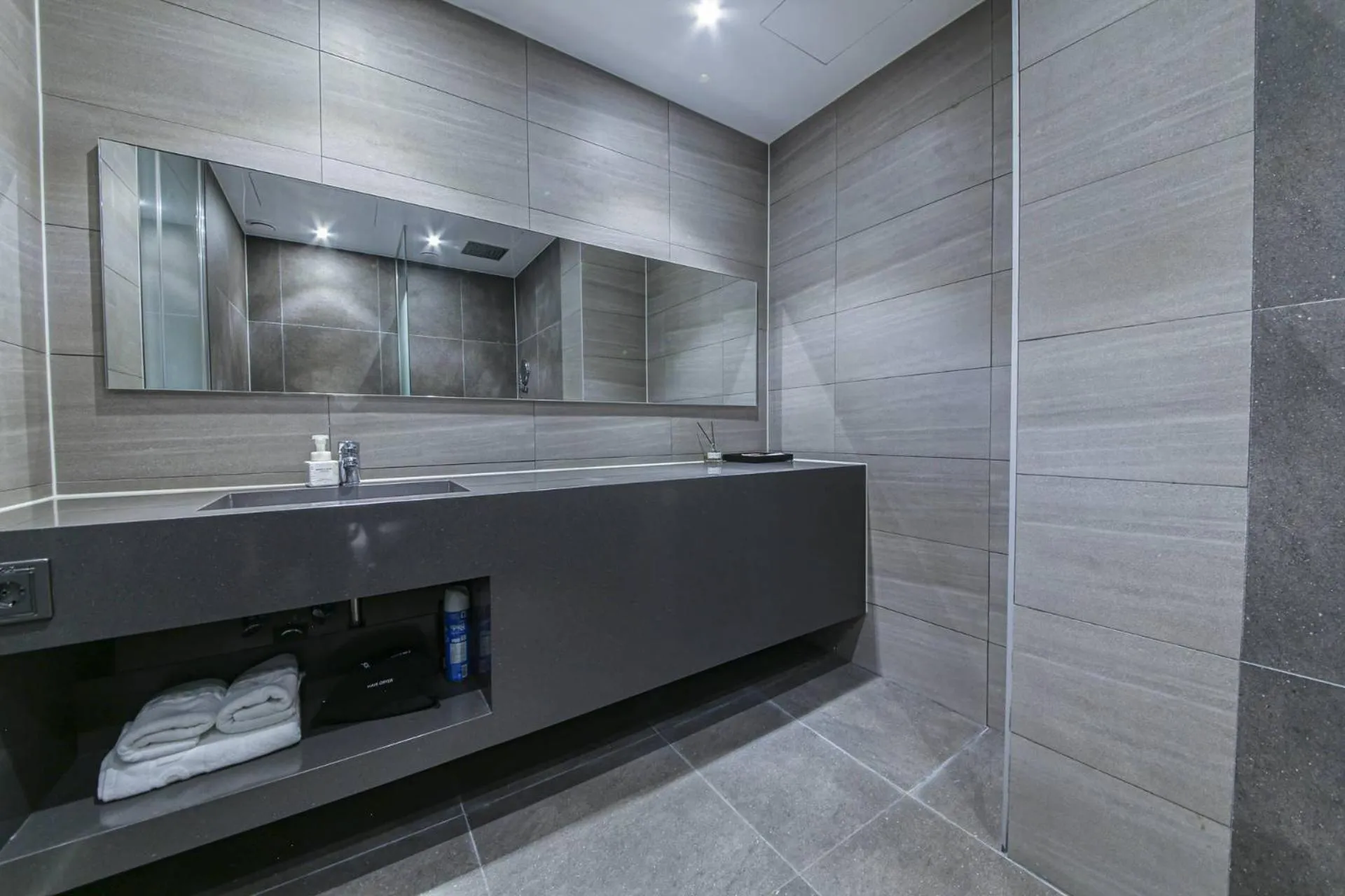 Standard Double Room in Zam 101