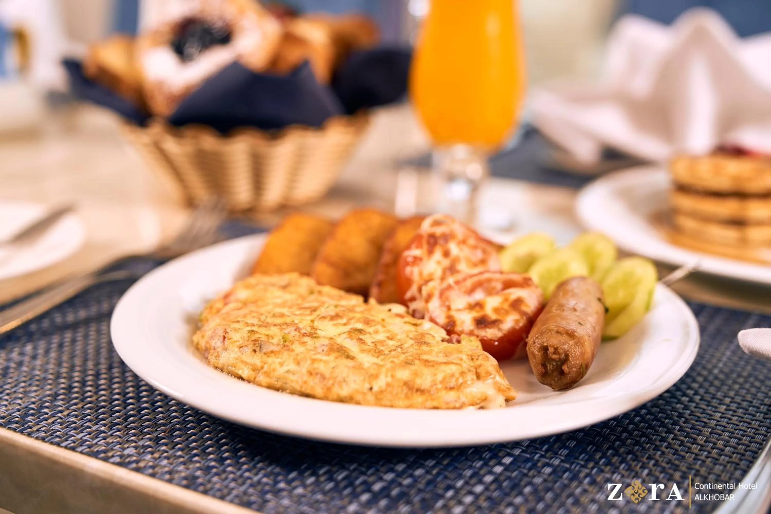 Deluxe Suite in Zara Continental Hotel