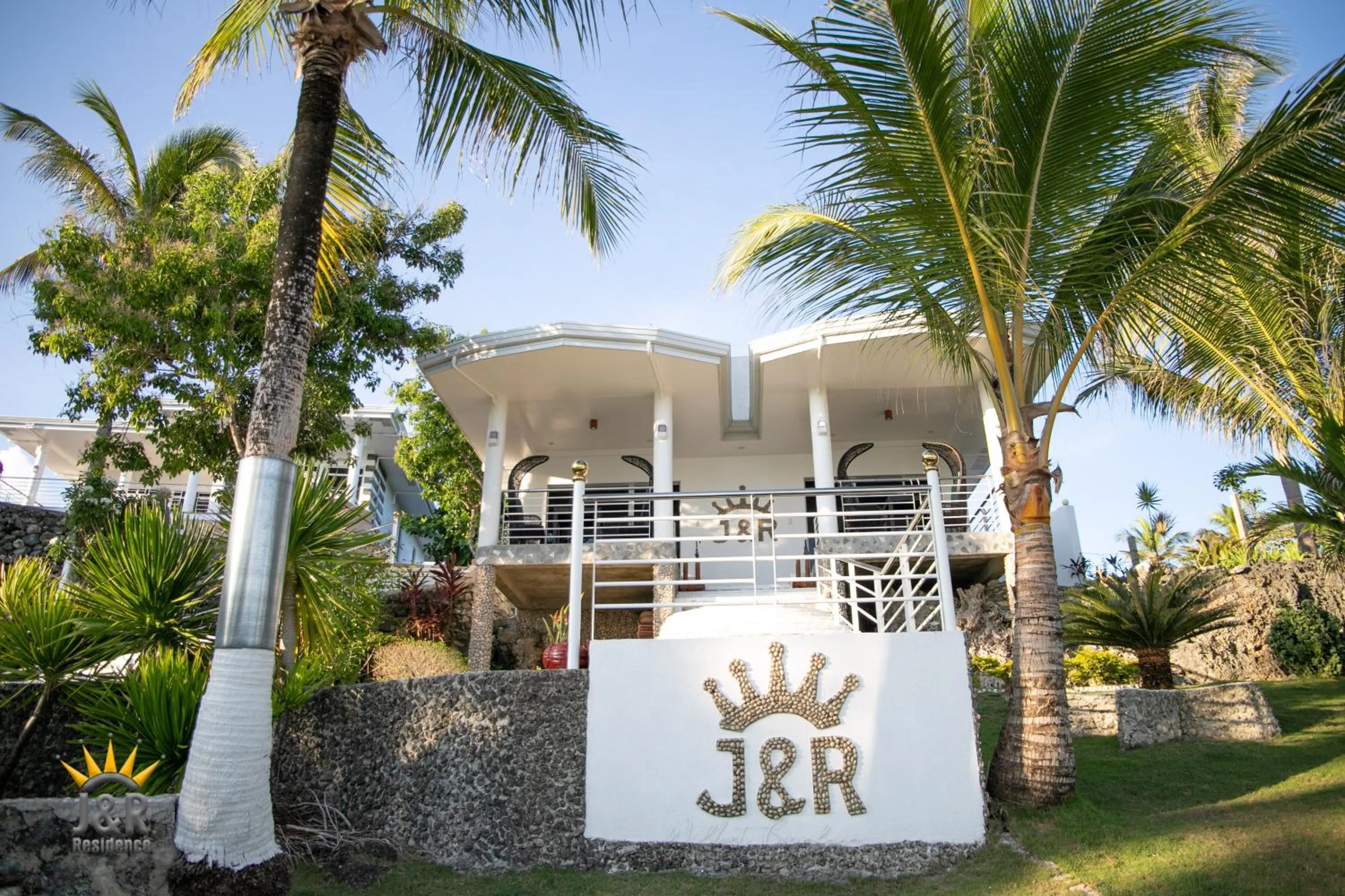 Deluxe Double Room with Sea View in J&R Residence