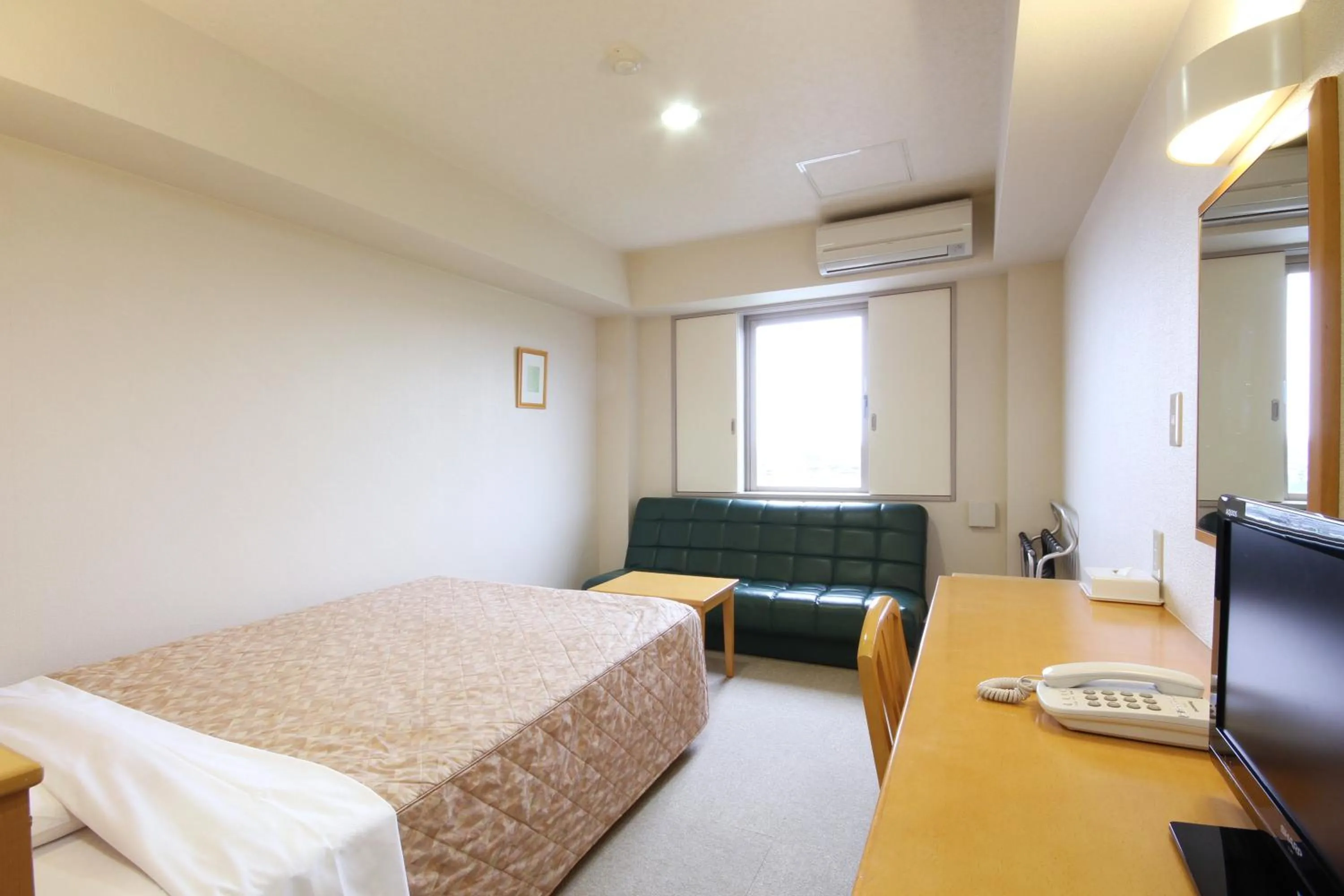 Standard Double Room - Non-Smoking in Best Inn Uozu